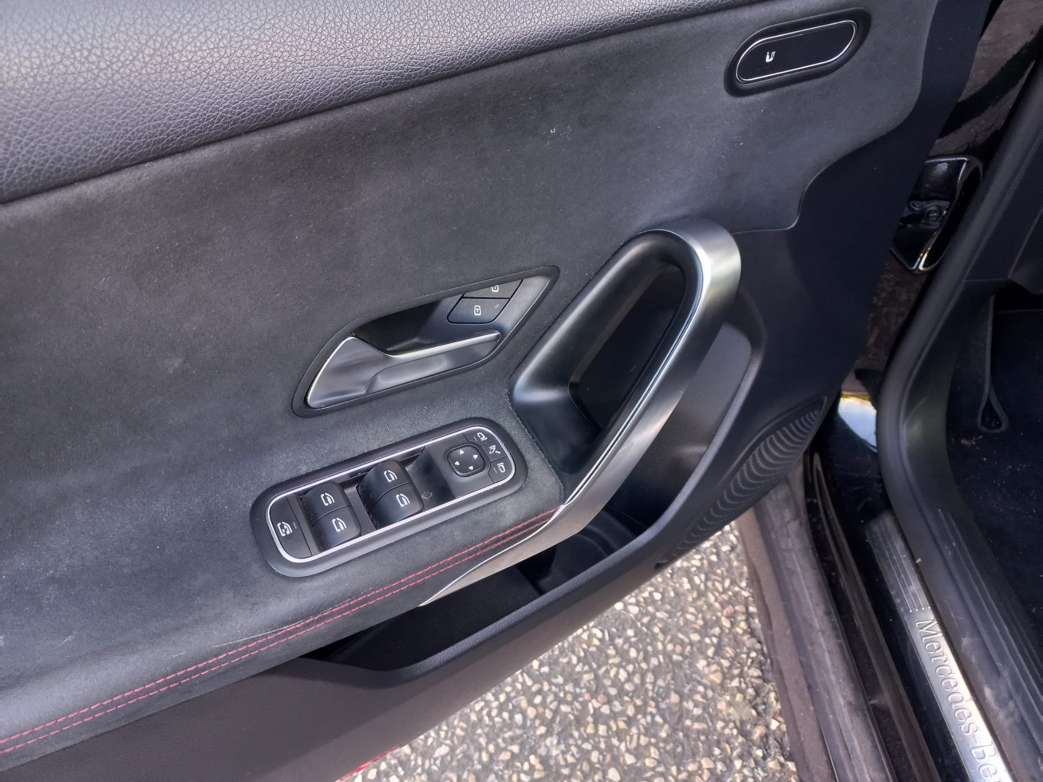 Mercedes-Benz A 180 · Ano 2019 — imagem 18