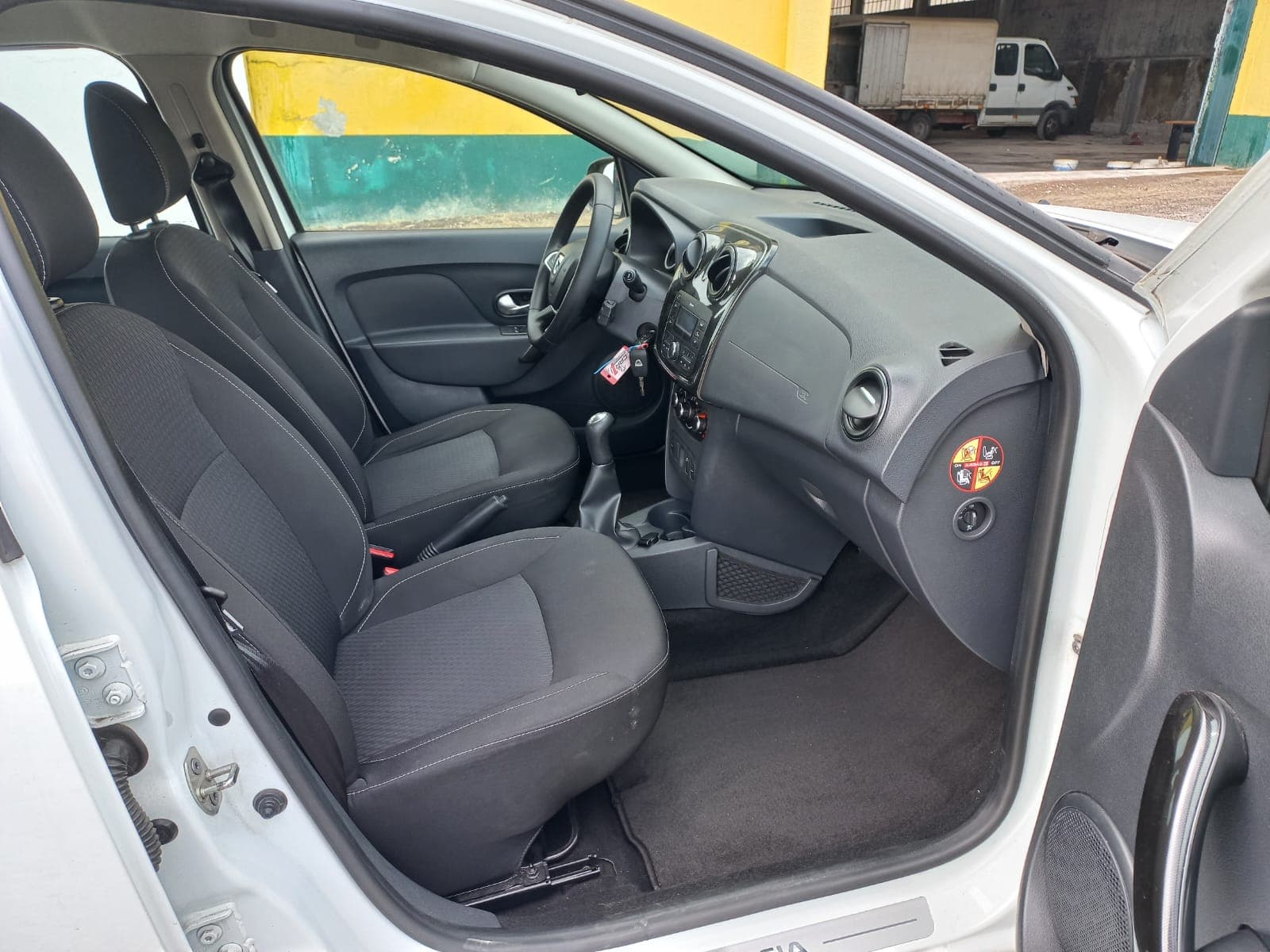 Dacia Sandero · Ano 2018 — imagen 15