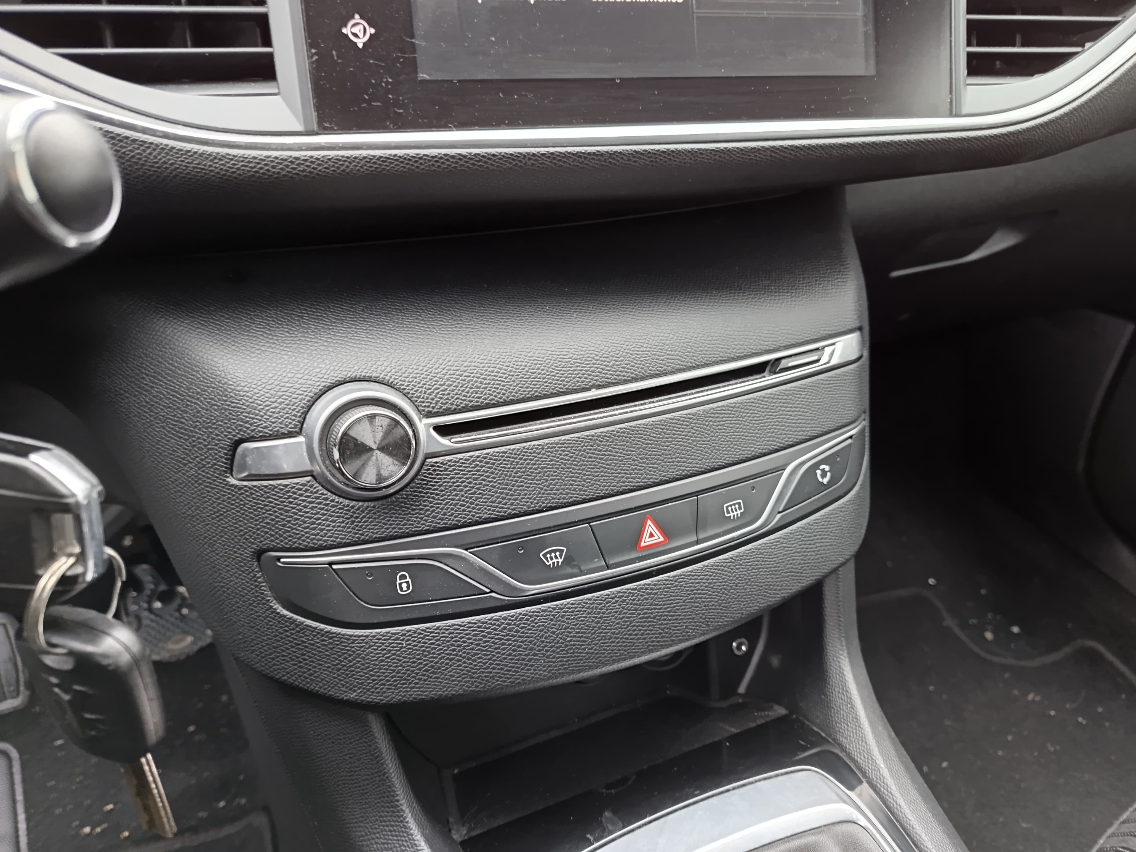 Peugeot 308 · Ano 2015 — imagem 39