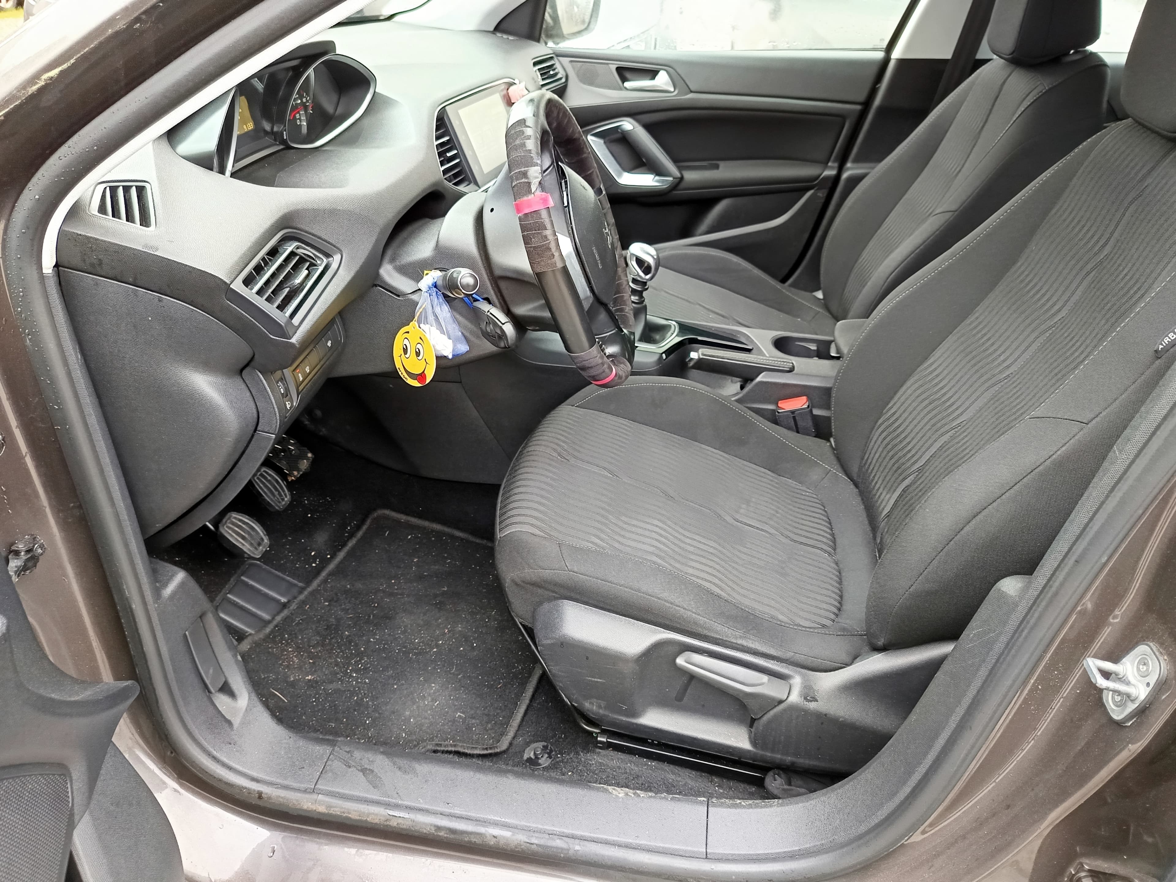 Peugeot 308 · Ano 2015 — imagem 34