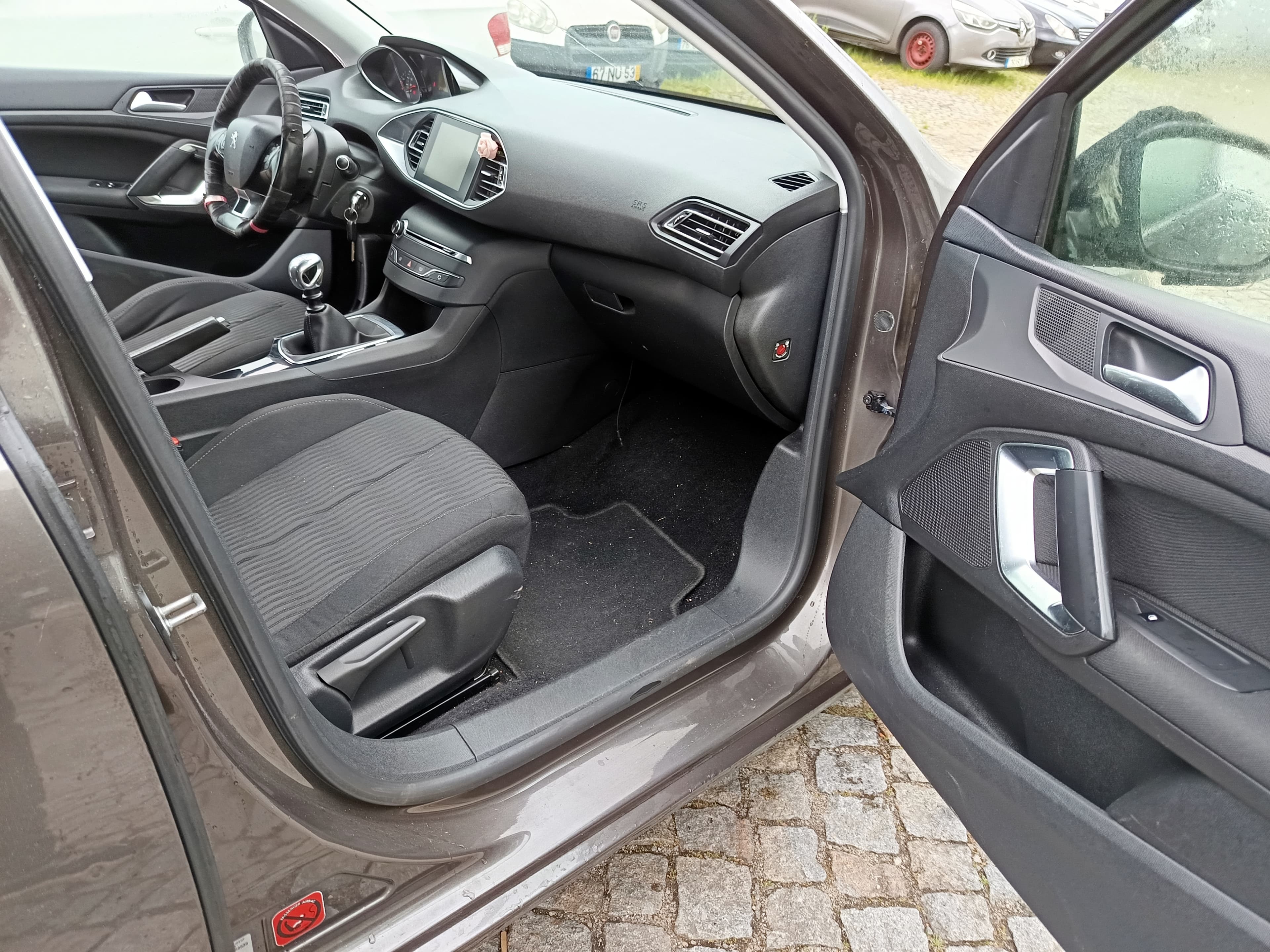 Peugeot 308 · Ano 2015 — imagem 22