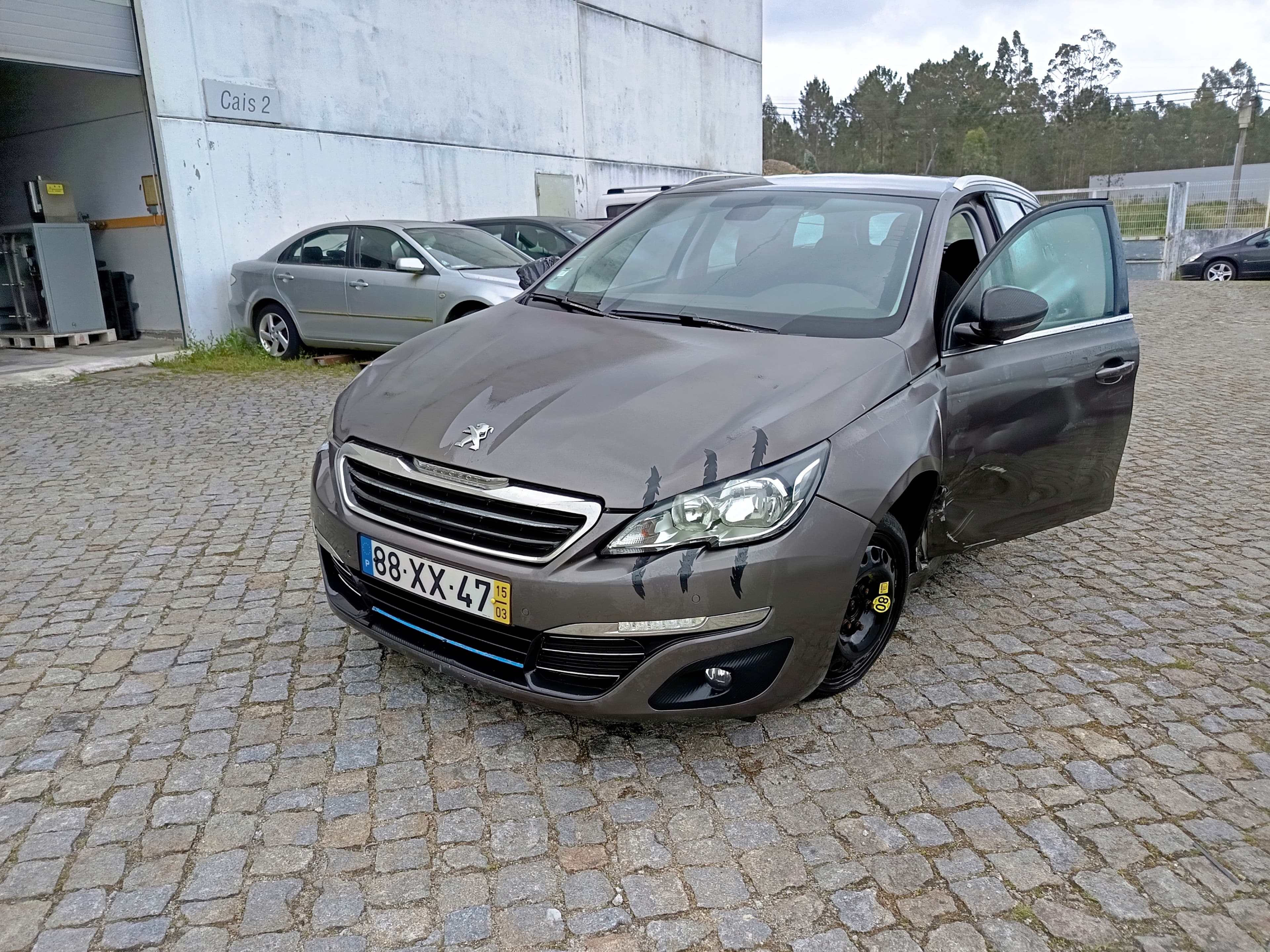 Peugeot 308 · Ano 2015 — imagem 1