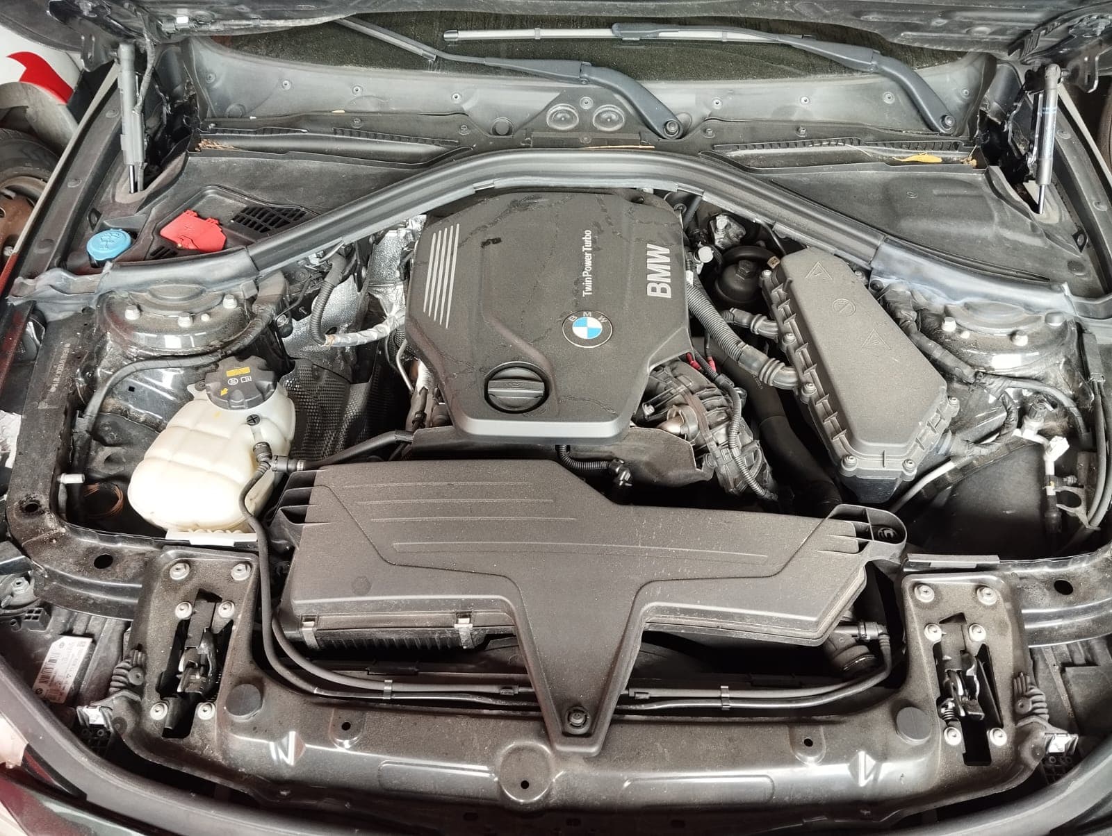 BMW 320d · Ano 2018 — imagem 8