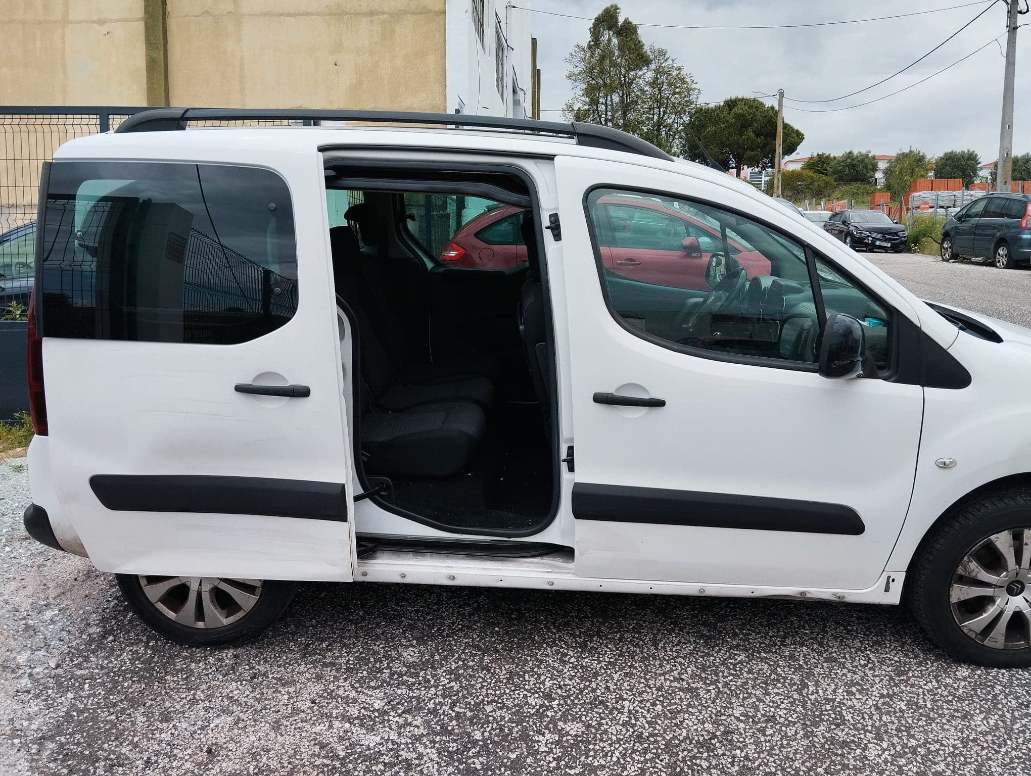 Citroën Berlingo · Ano 2016 — imagen 11