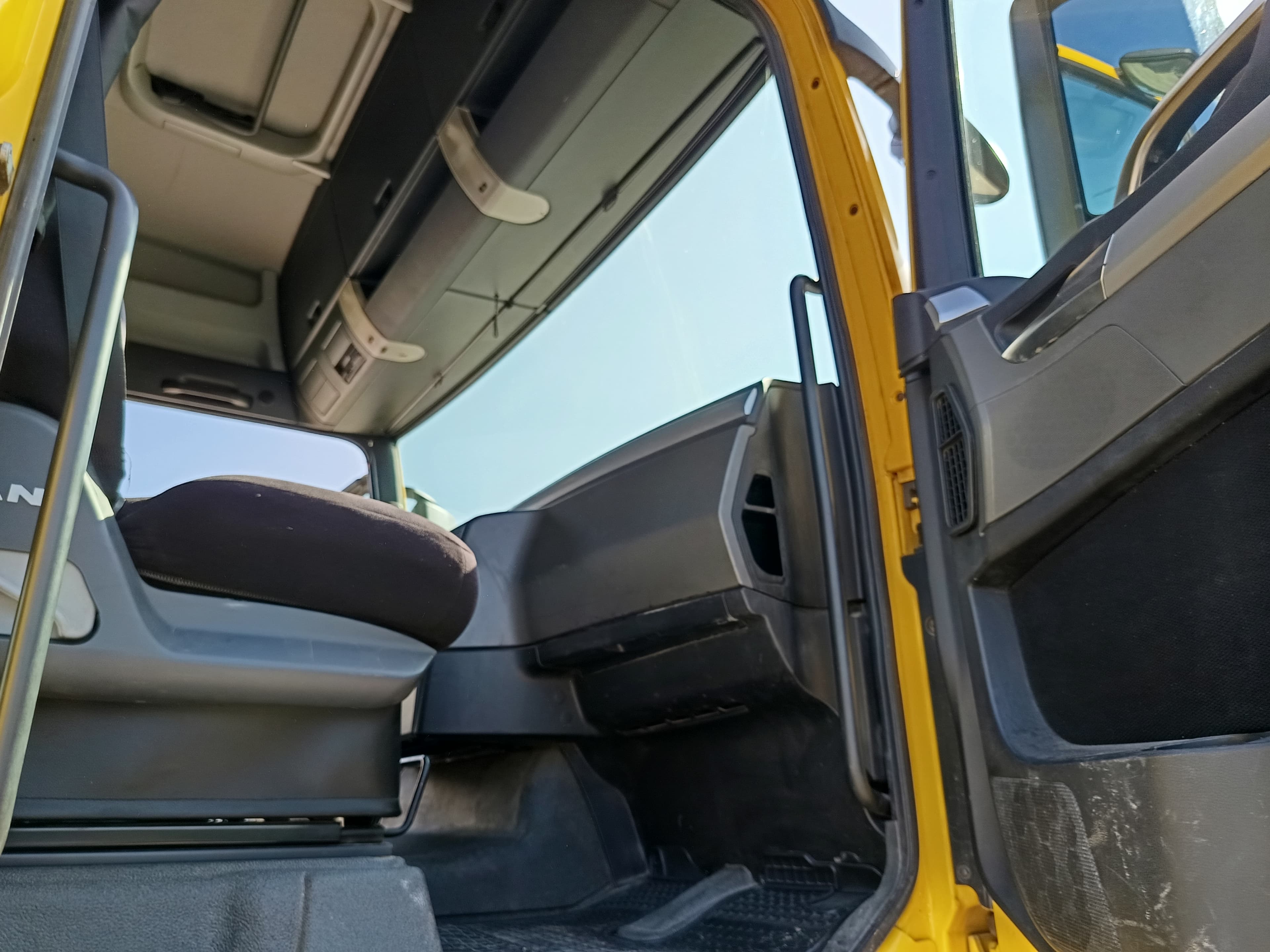 Man TGX 18.480 · Ano 2016 — imagen 31