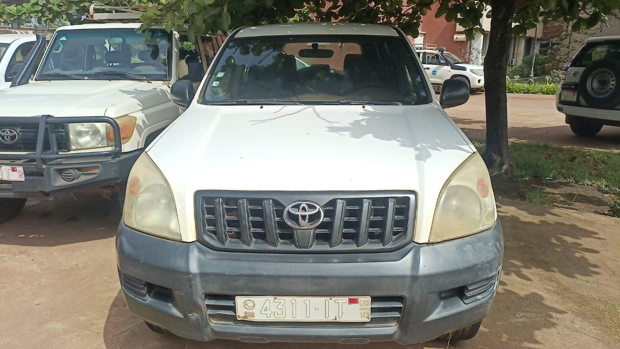 Toyota Land Cruiser Prado GX - 2008 — imagem 5