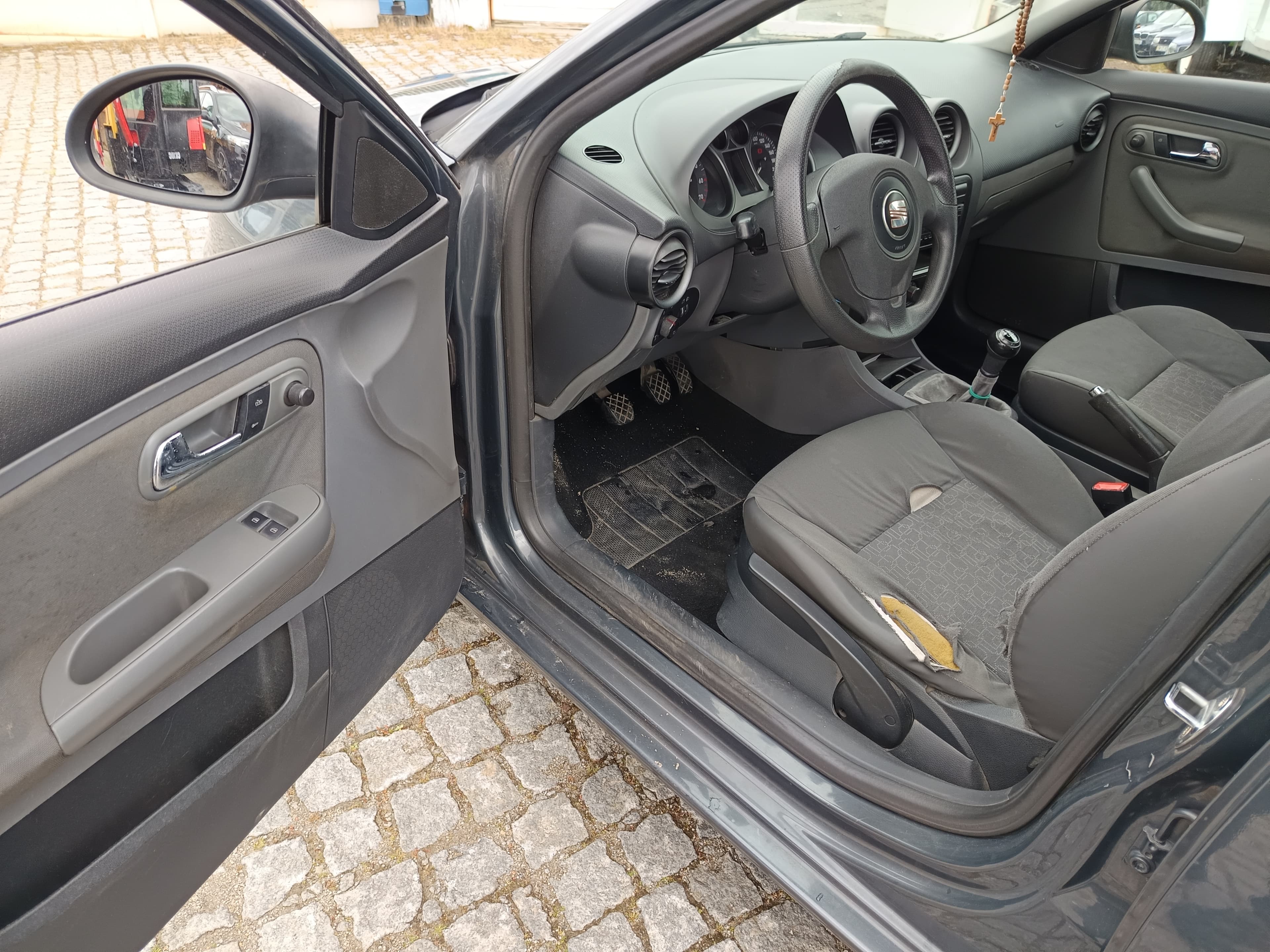 Seat Ibiza · Ano 2006 — imagen 33