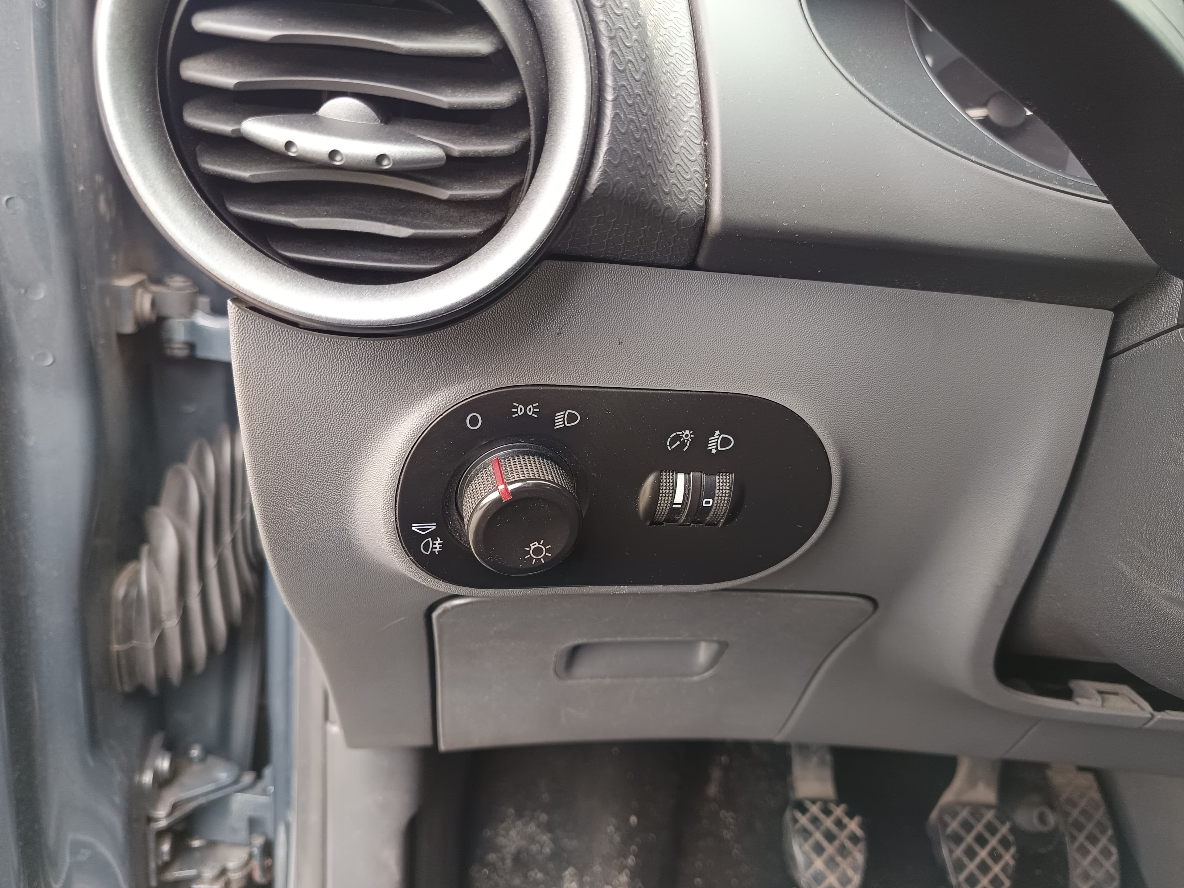 Seat Ibiza · Ano 2006 — imagen 40