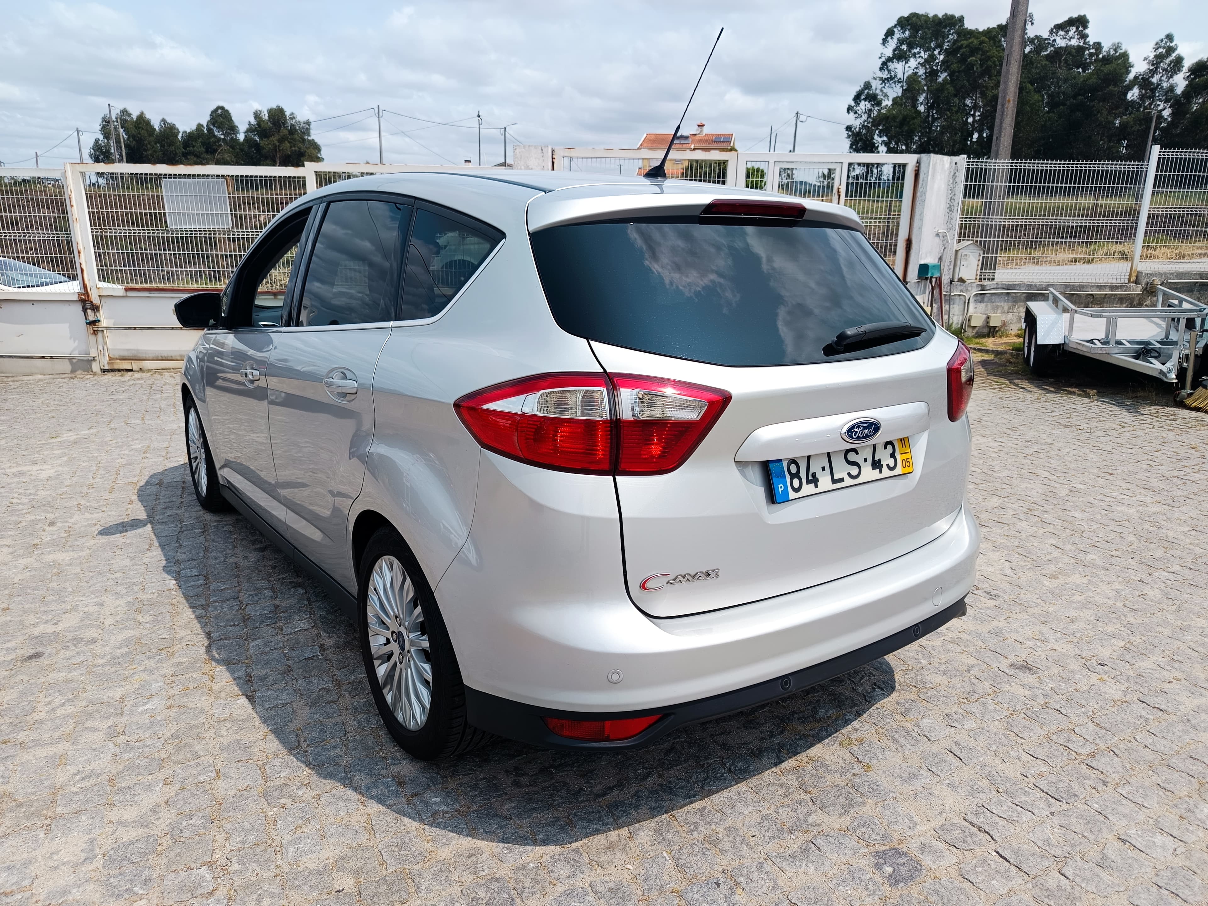 Ford C-Max · Ano 2011 — imagen 6