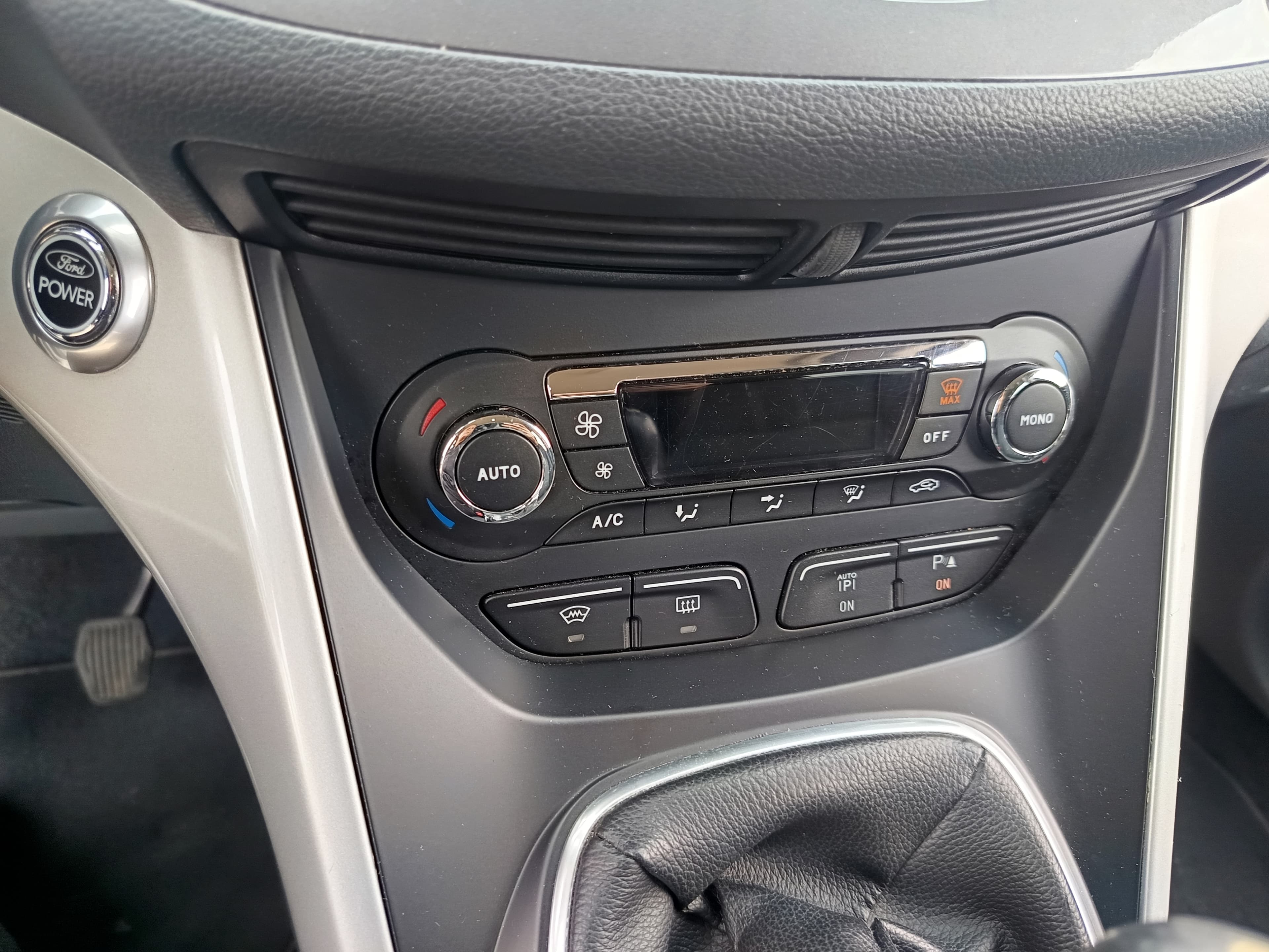 Ford C-Max · Ano 2011 — imagen 36