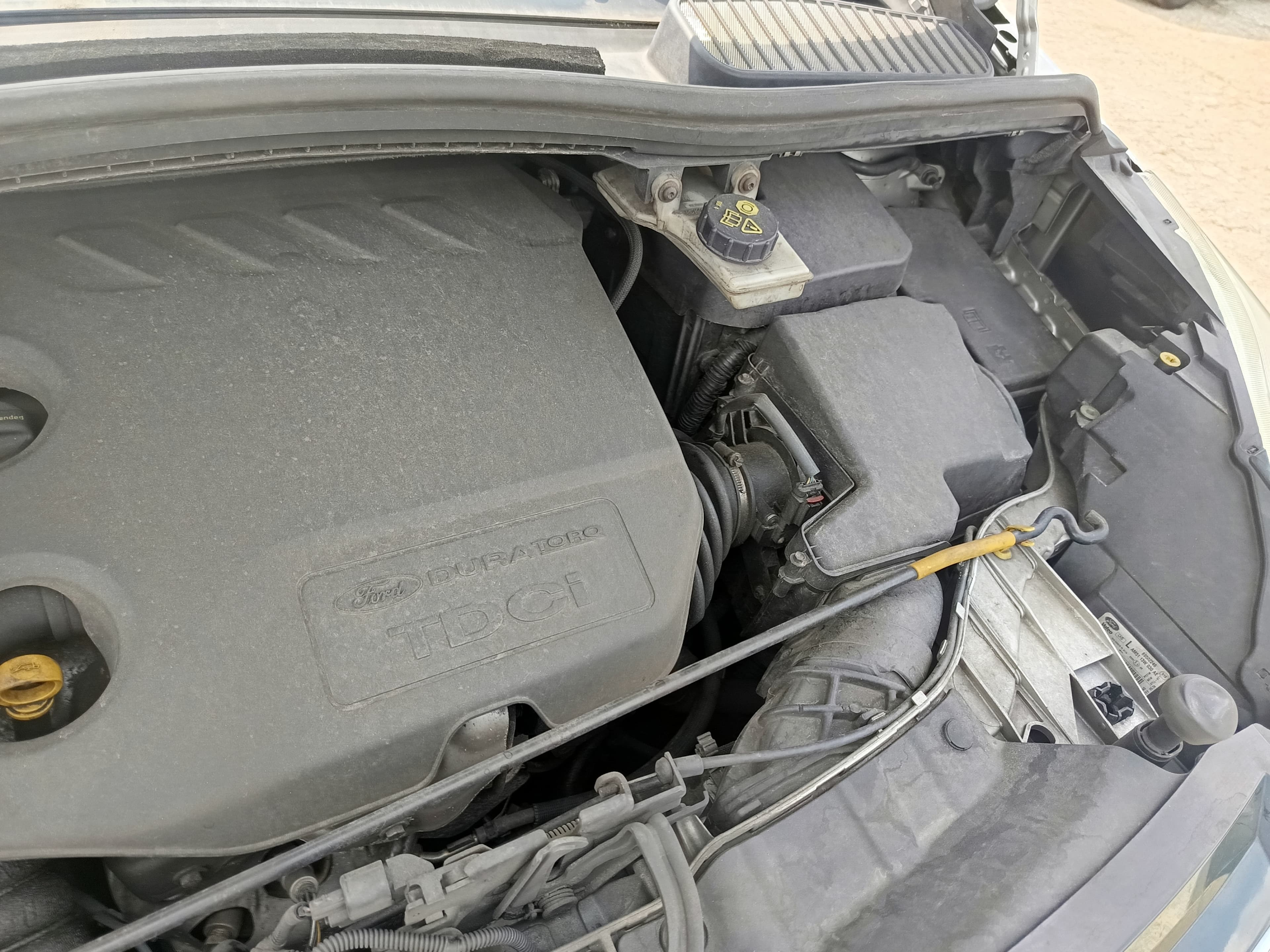 Ford C-Max · Ano 2011 — imagen 17