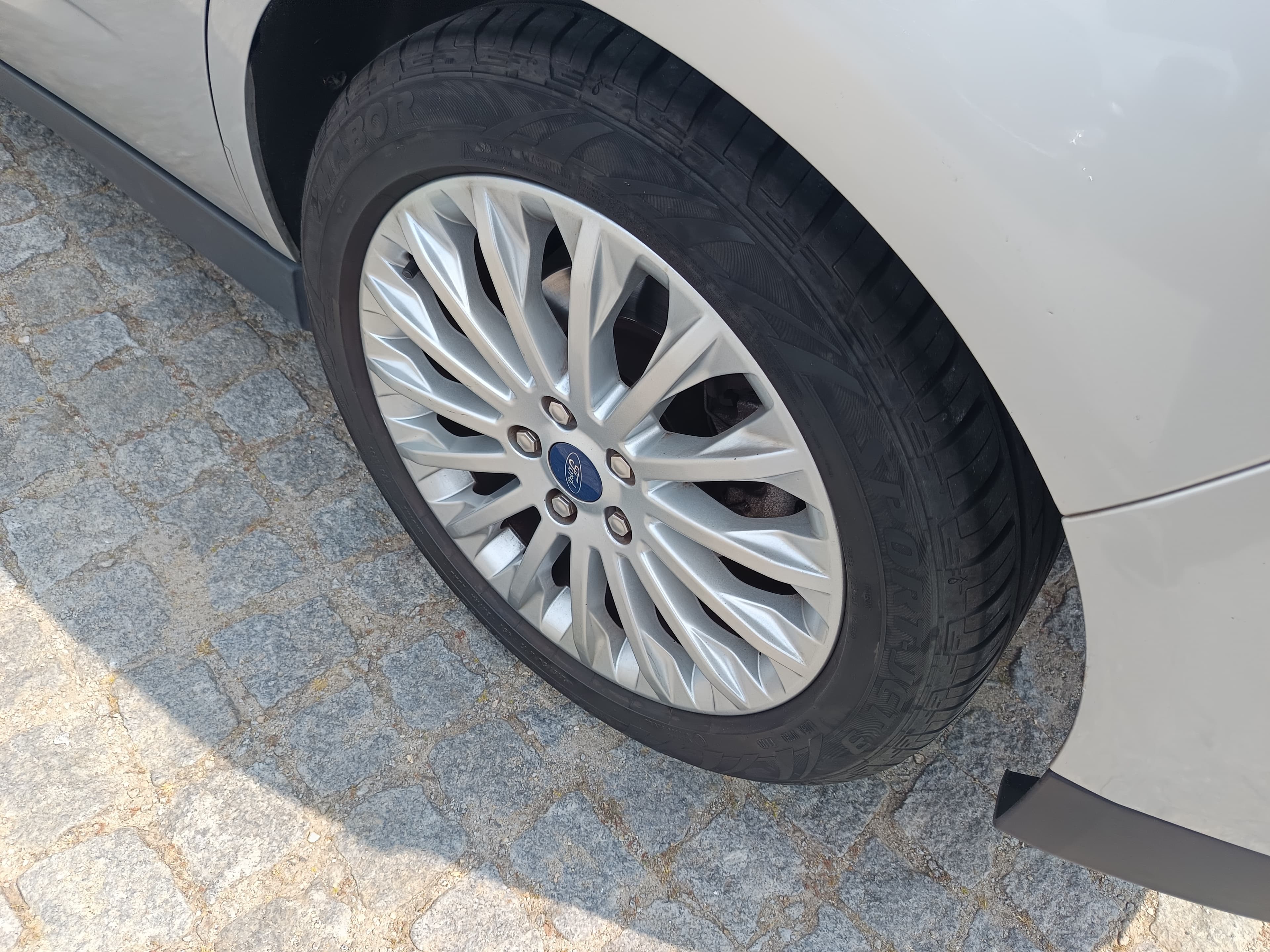 Ford C-Max · Ano 2011 — imagen 12