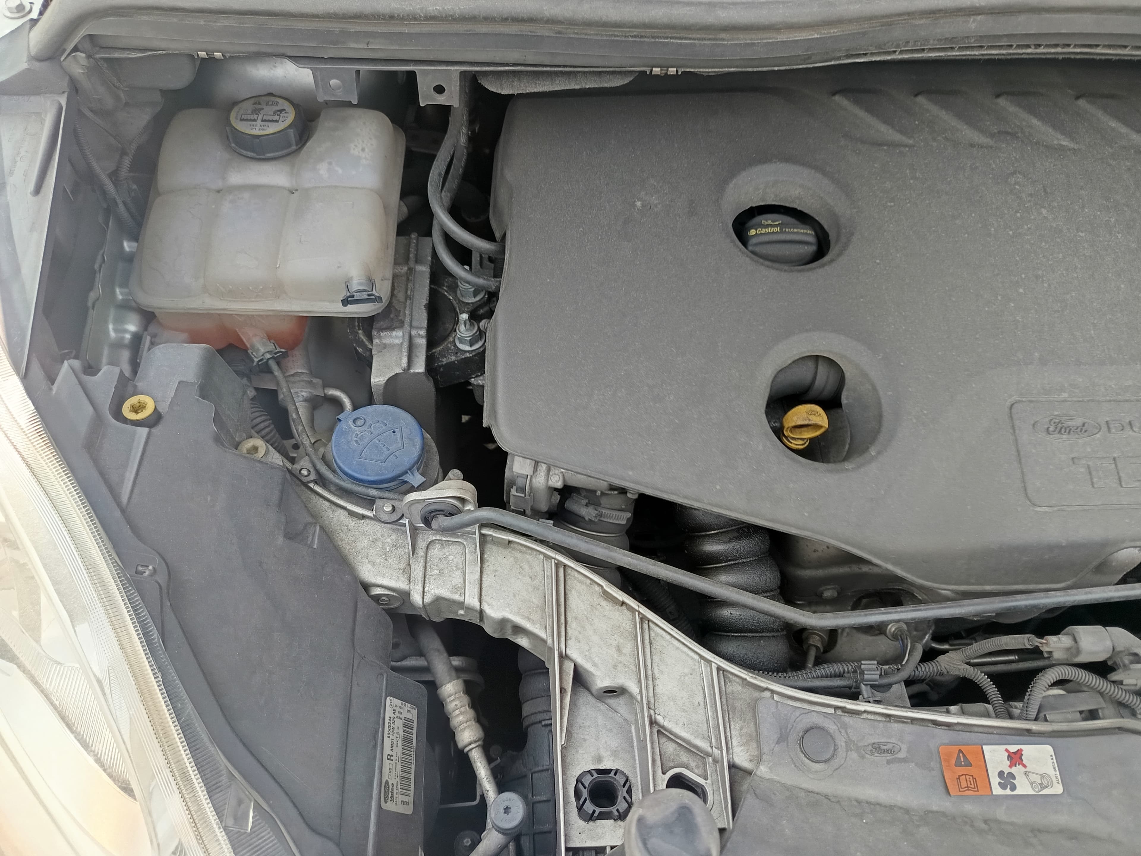 Ford C-Max · Ano 2011 — imagen 16