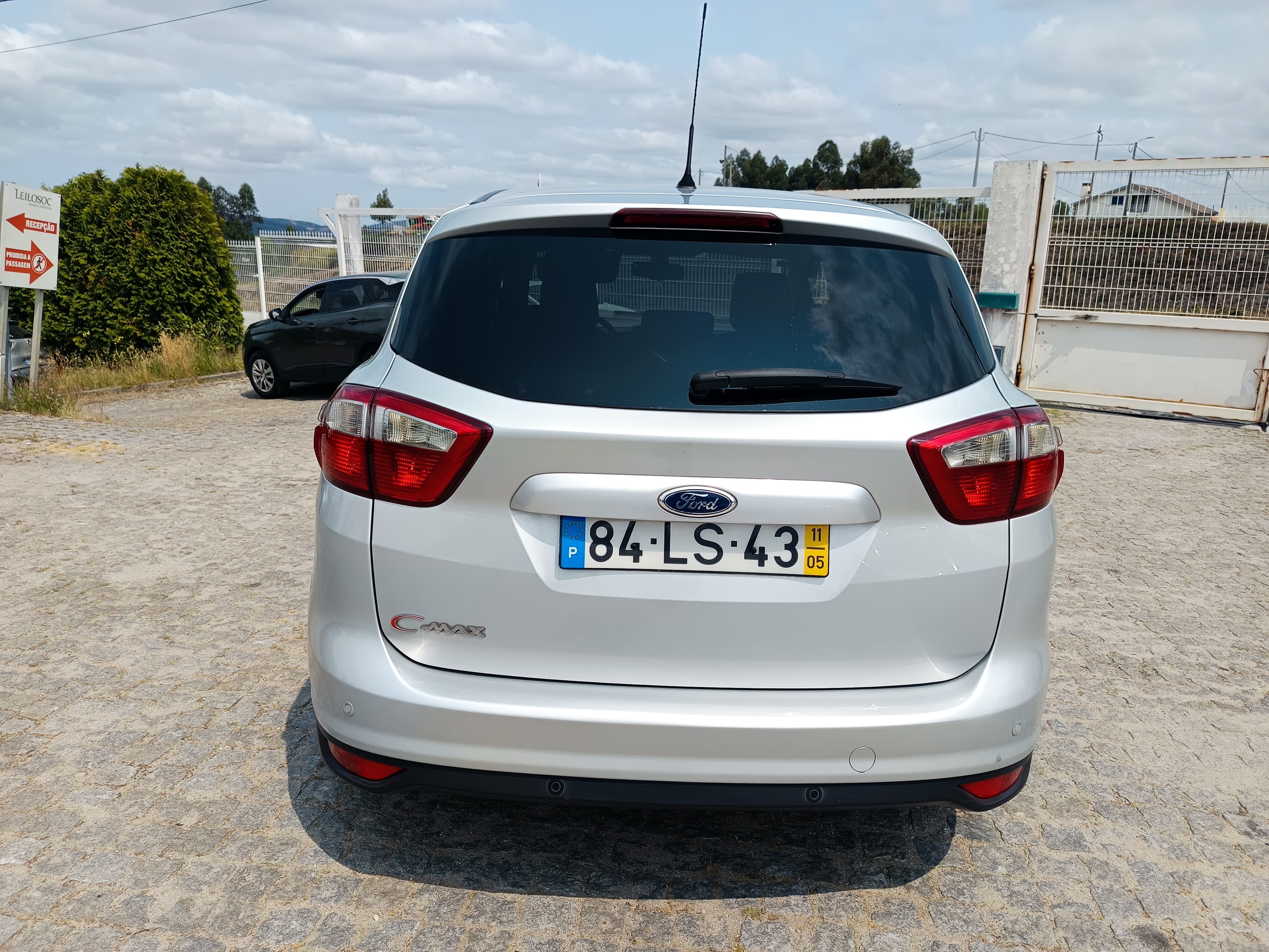 Ford C-Max · Ano 2011 — imagen 5
