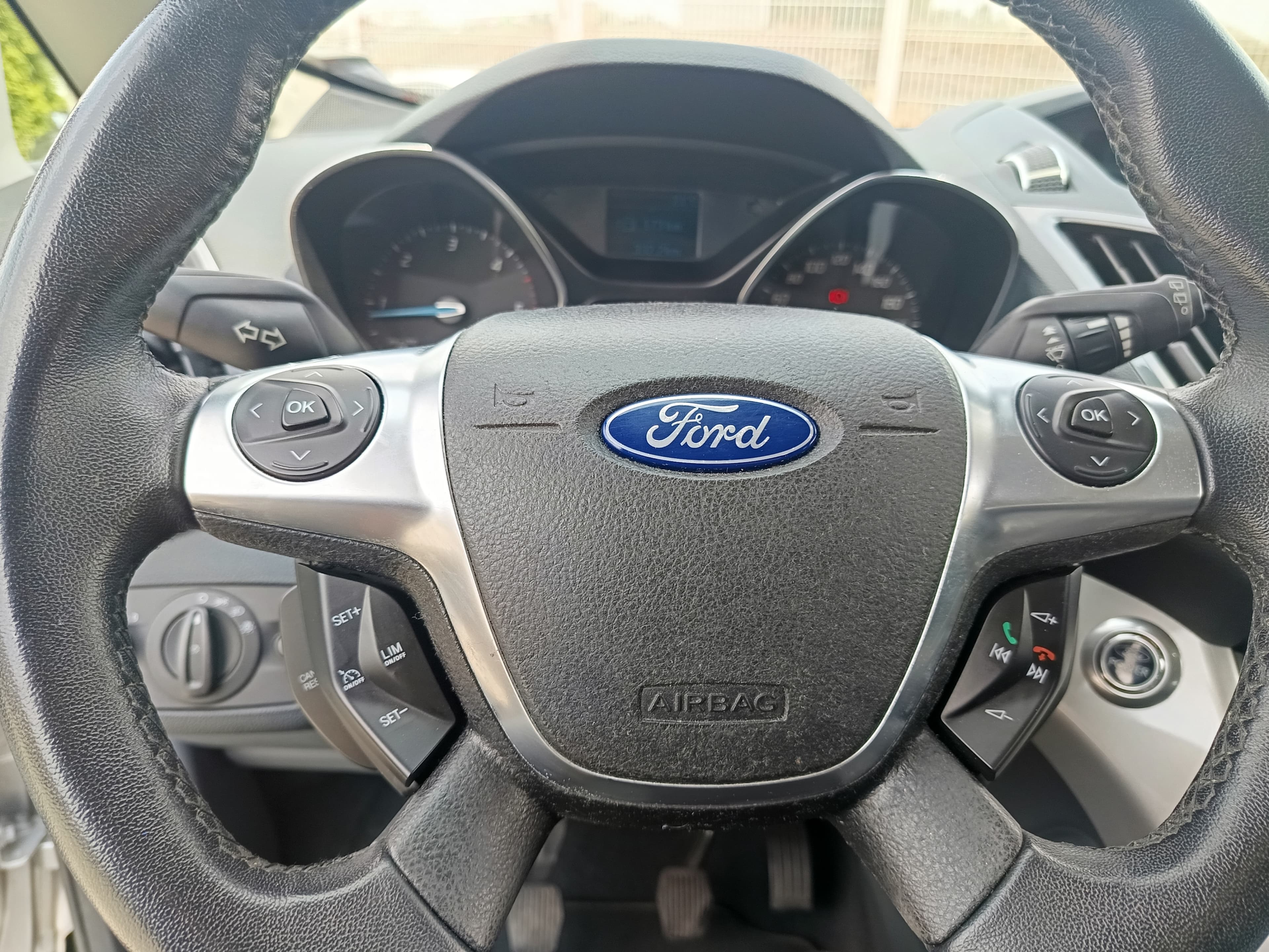 Ford C-Max · Ano 2011 — imagen 39