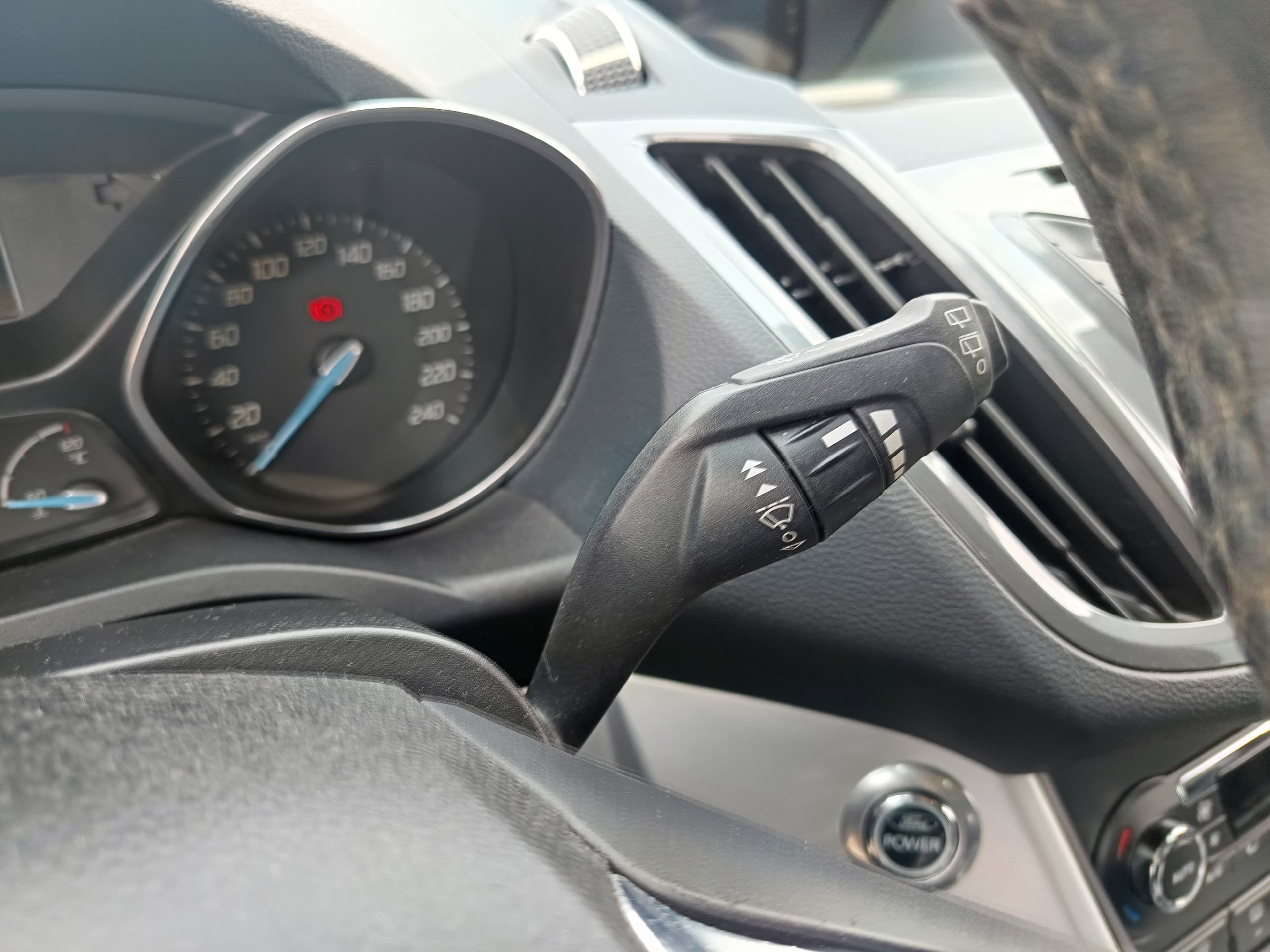 Ford C-Max · Ano 2011 — imagen 40