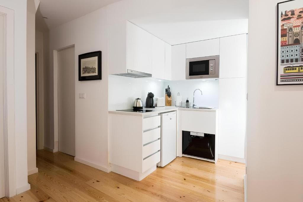 Apartamento T0 · Santa Maria Maior, Lisboa — imagem 9