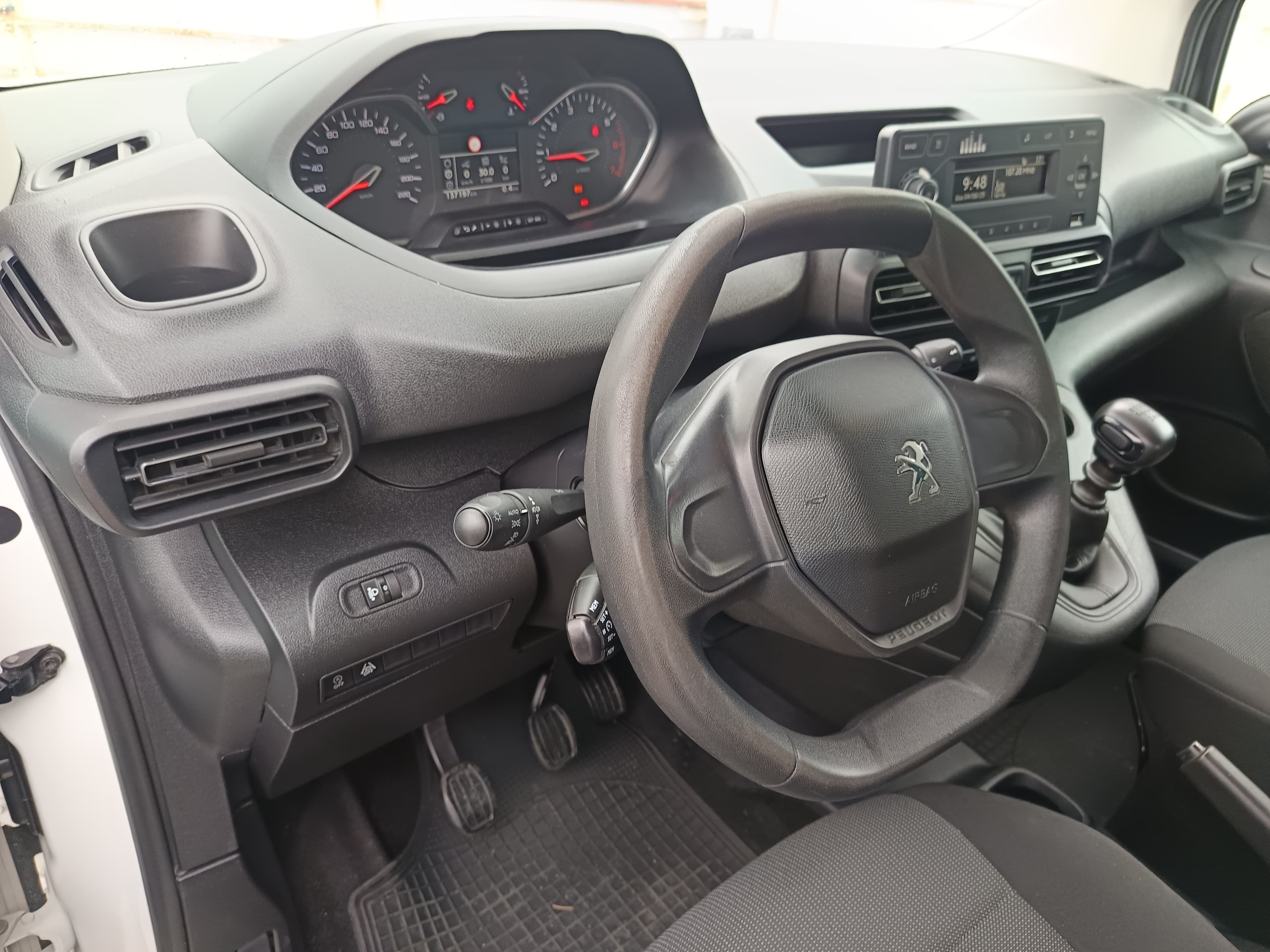 Peugeot Rifter · Ano 2021 — imagem 27