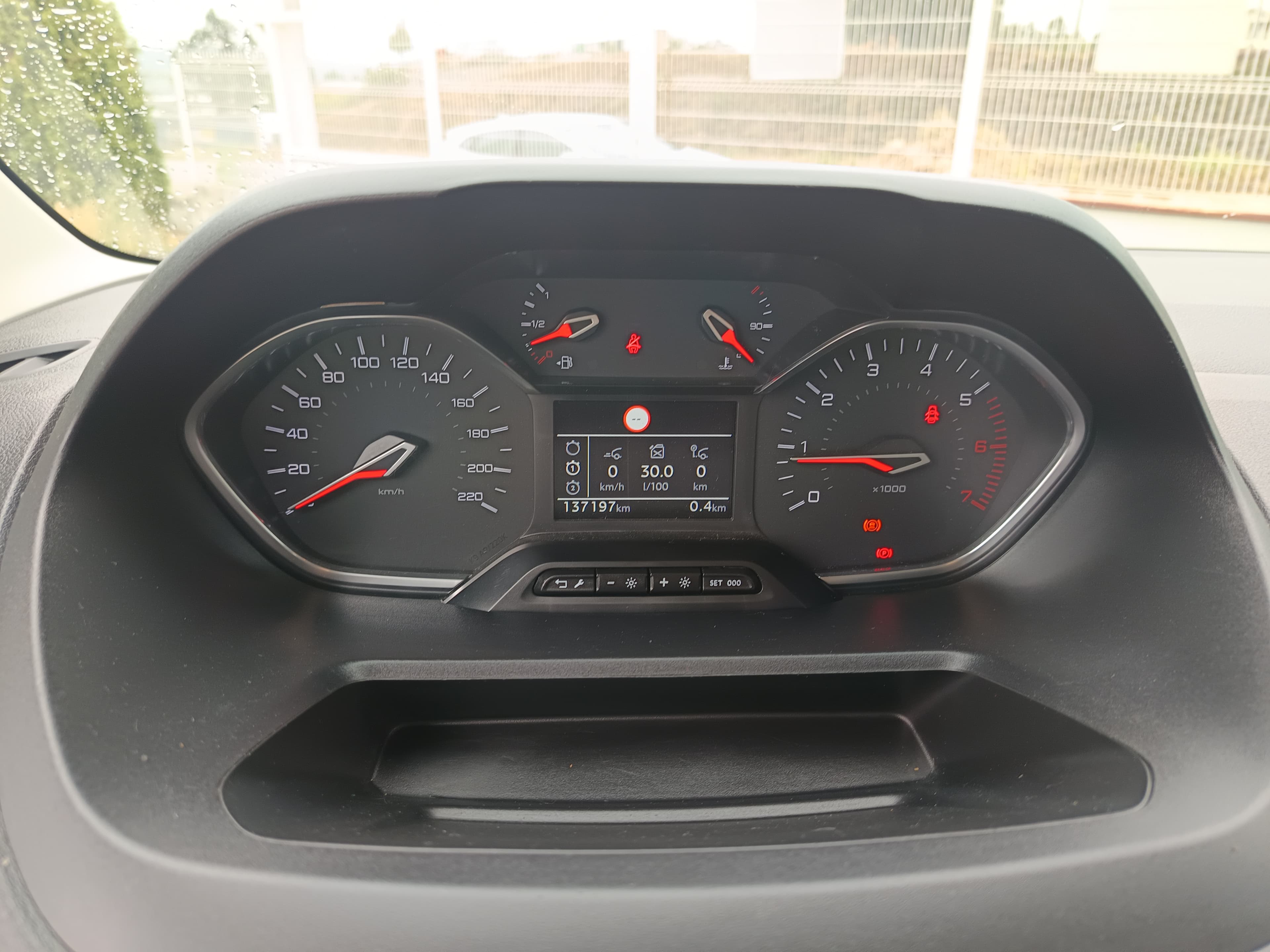 Peugeot Rifter · Ano 2021 — imagem 35