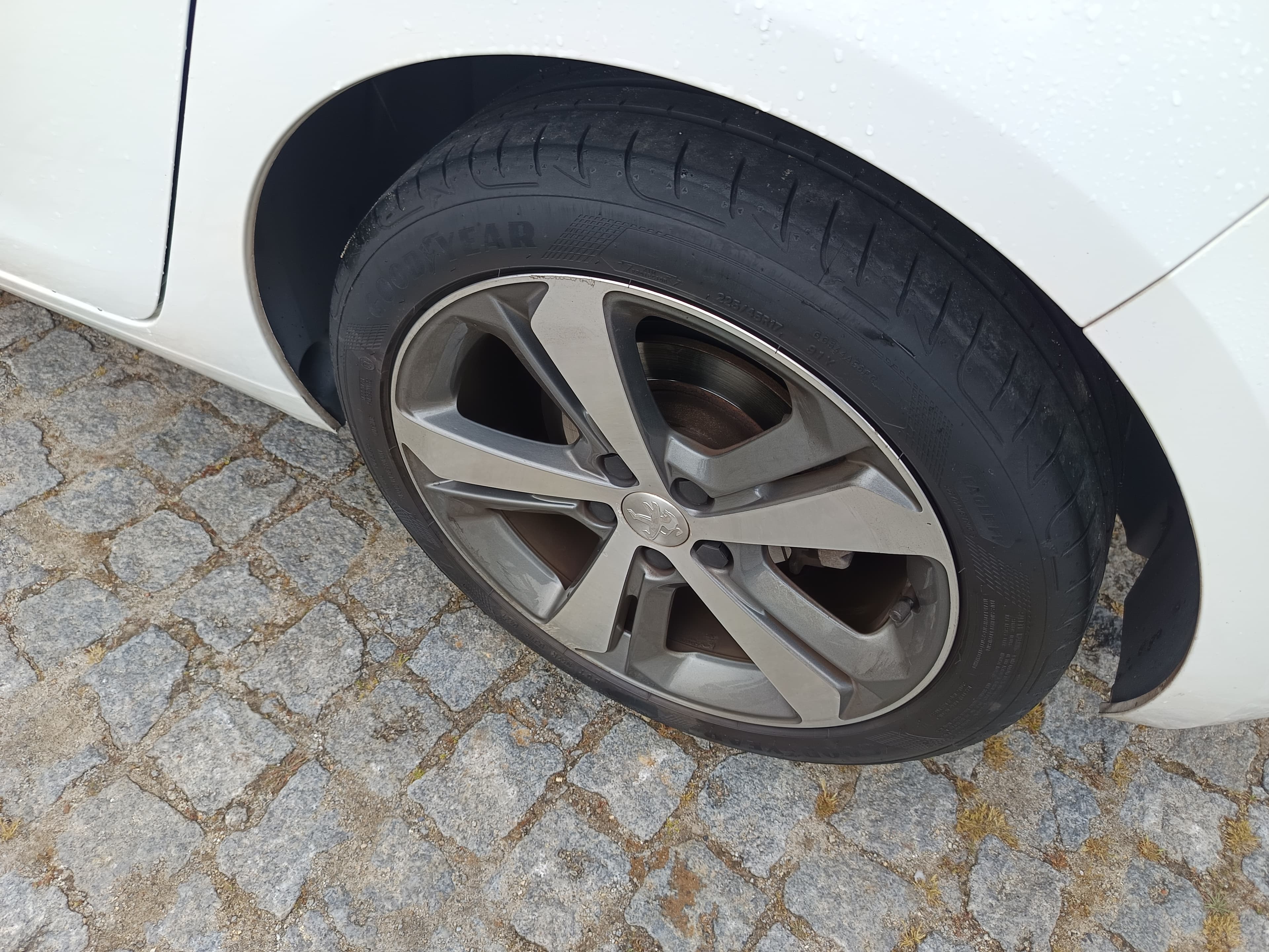 Peugeot 308 · Ano 2014 — imagen 11