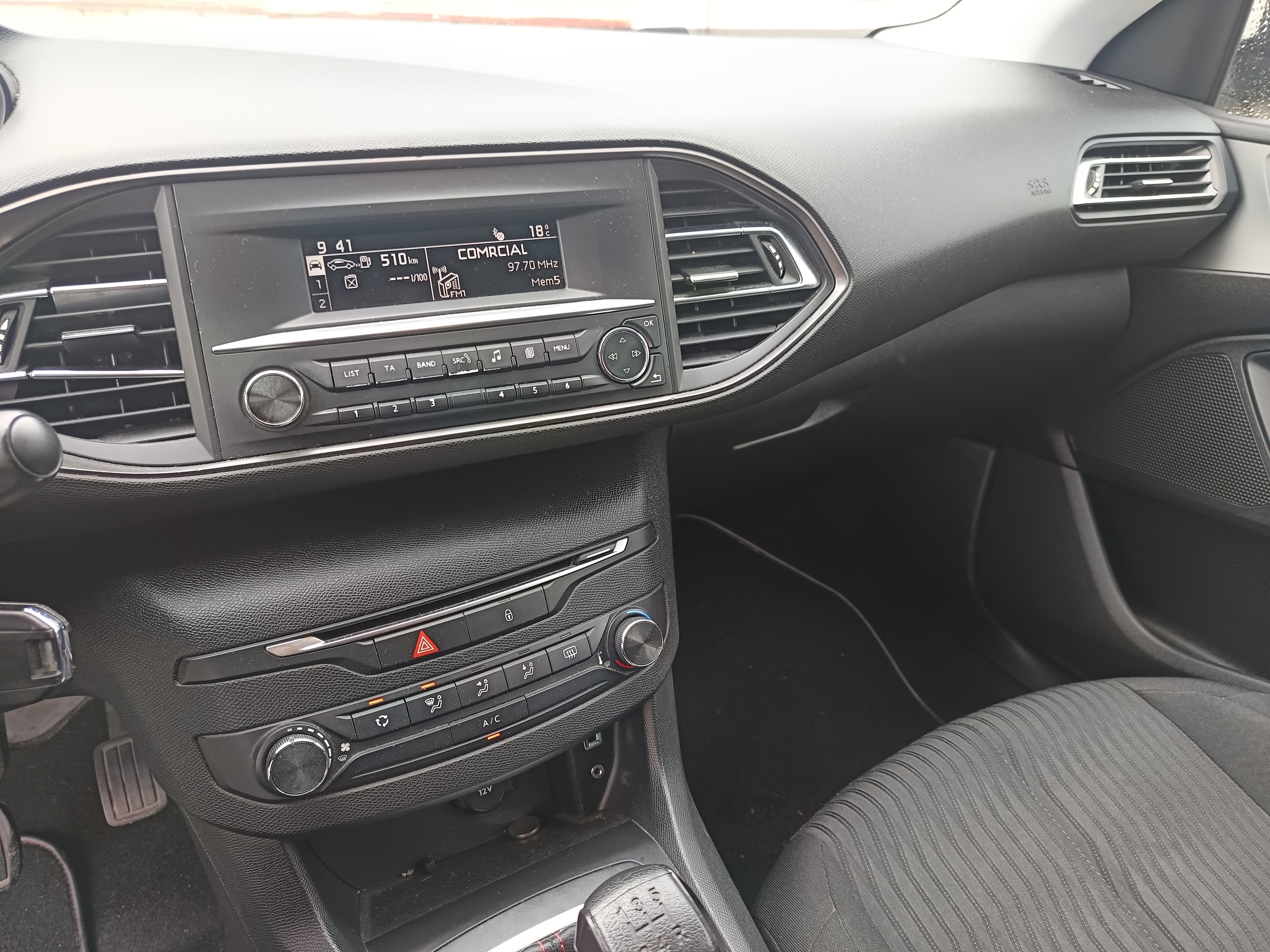 Peugeot 308 · Ano 2014 — imagen 19