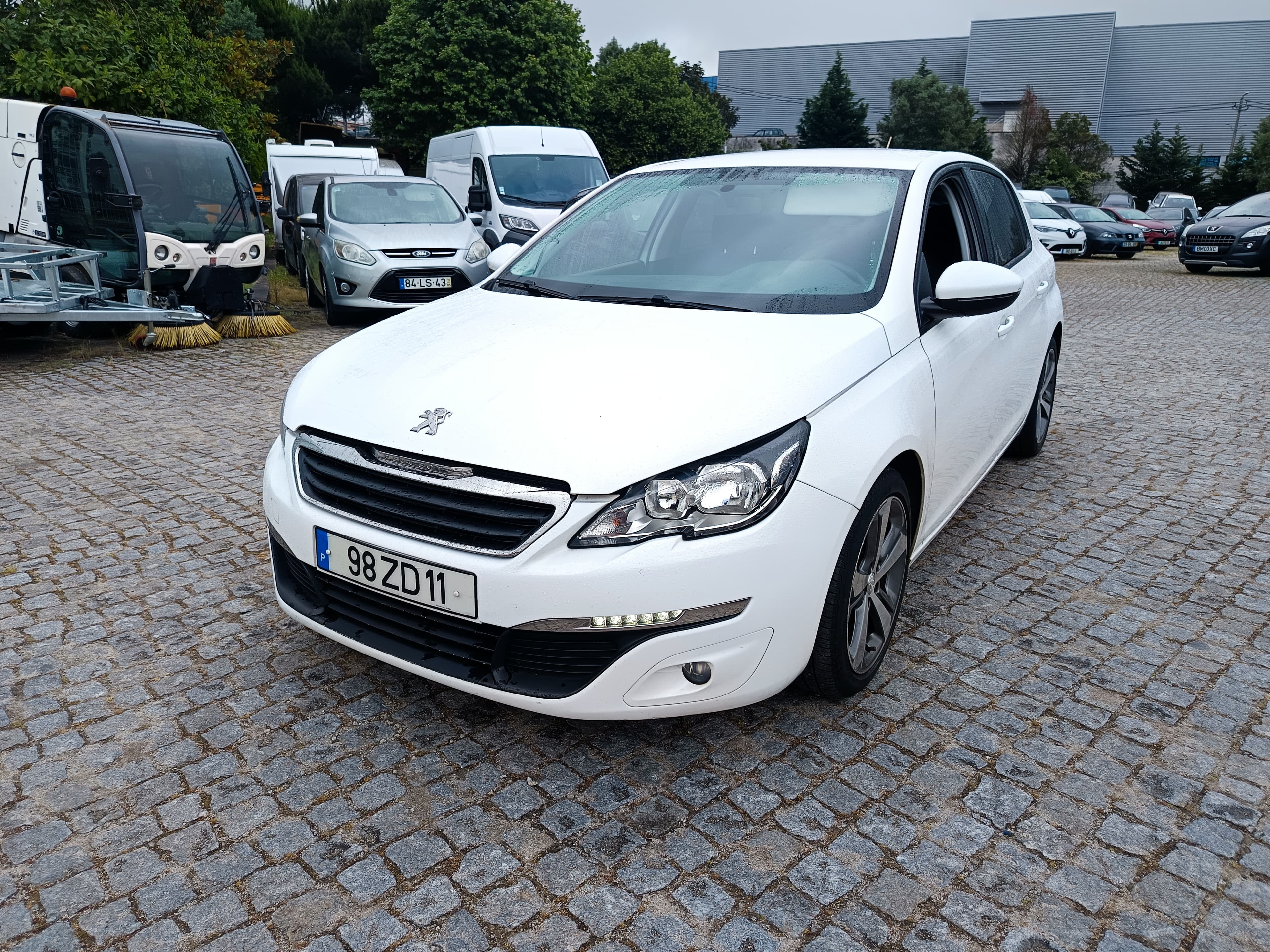Peugeot 308 · Ano 2014 — imagen 3