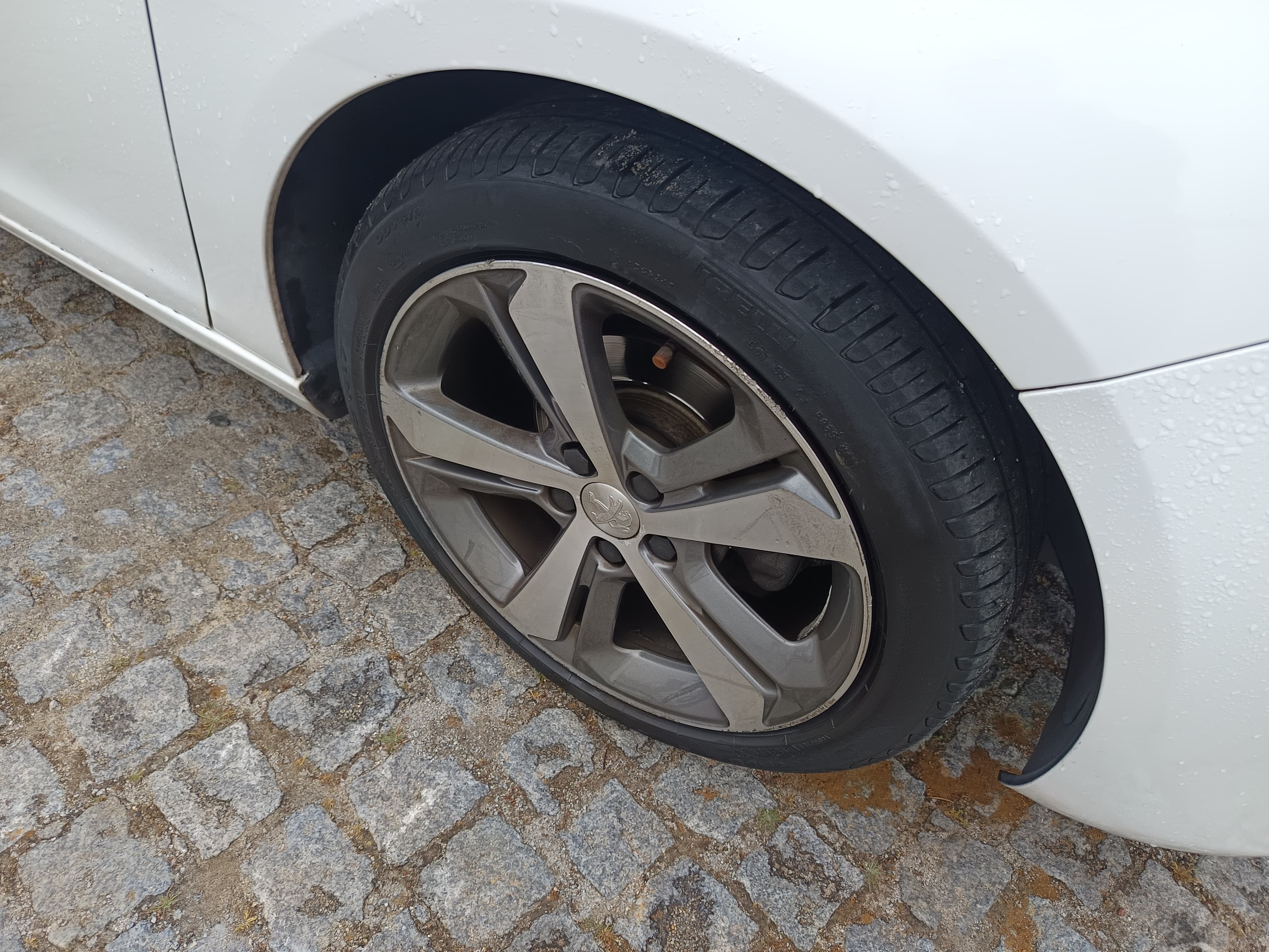 Peugeot 308 · Ano 2014 — imagen 7