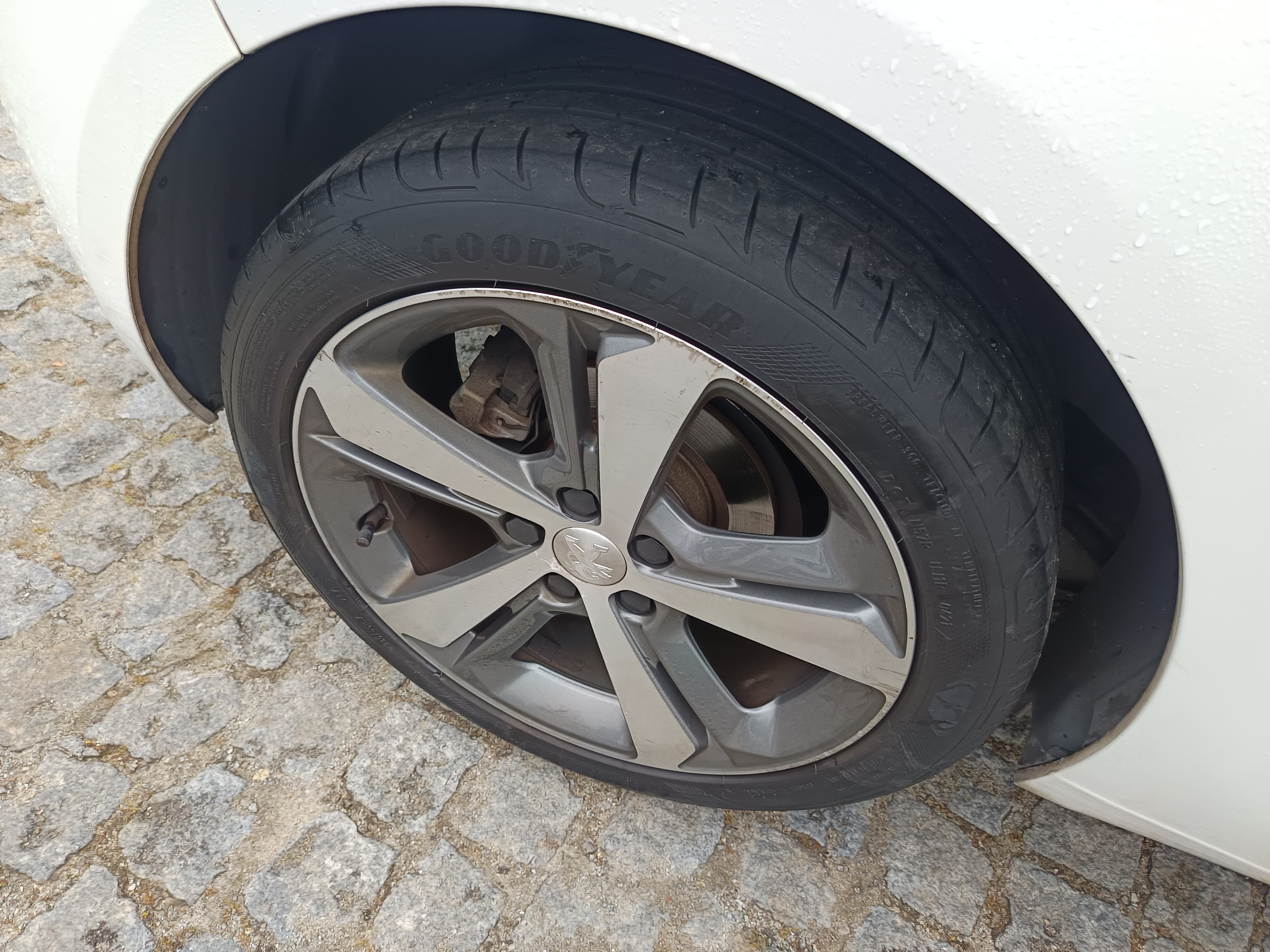 Peugeot 308 · Ano 2014 — imagen 9