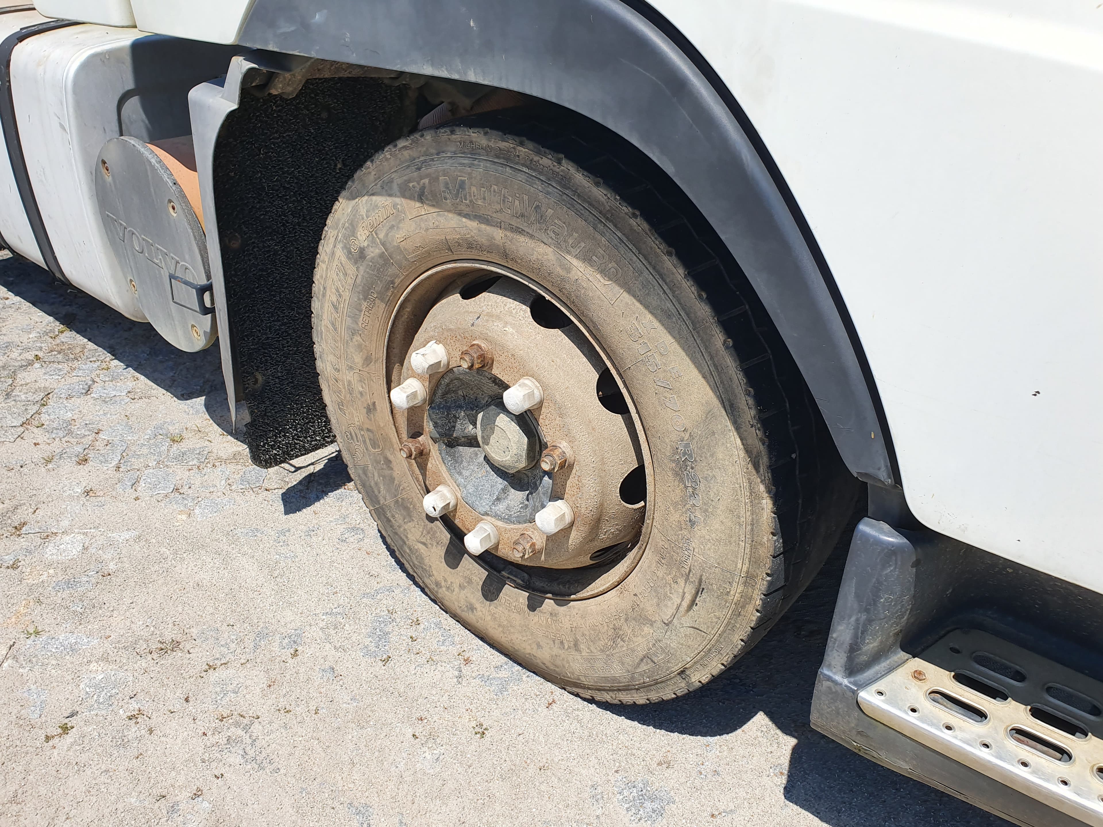 Volvo FH 12 420 · Ano 2002 — image 12