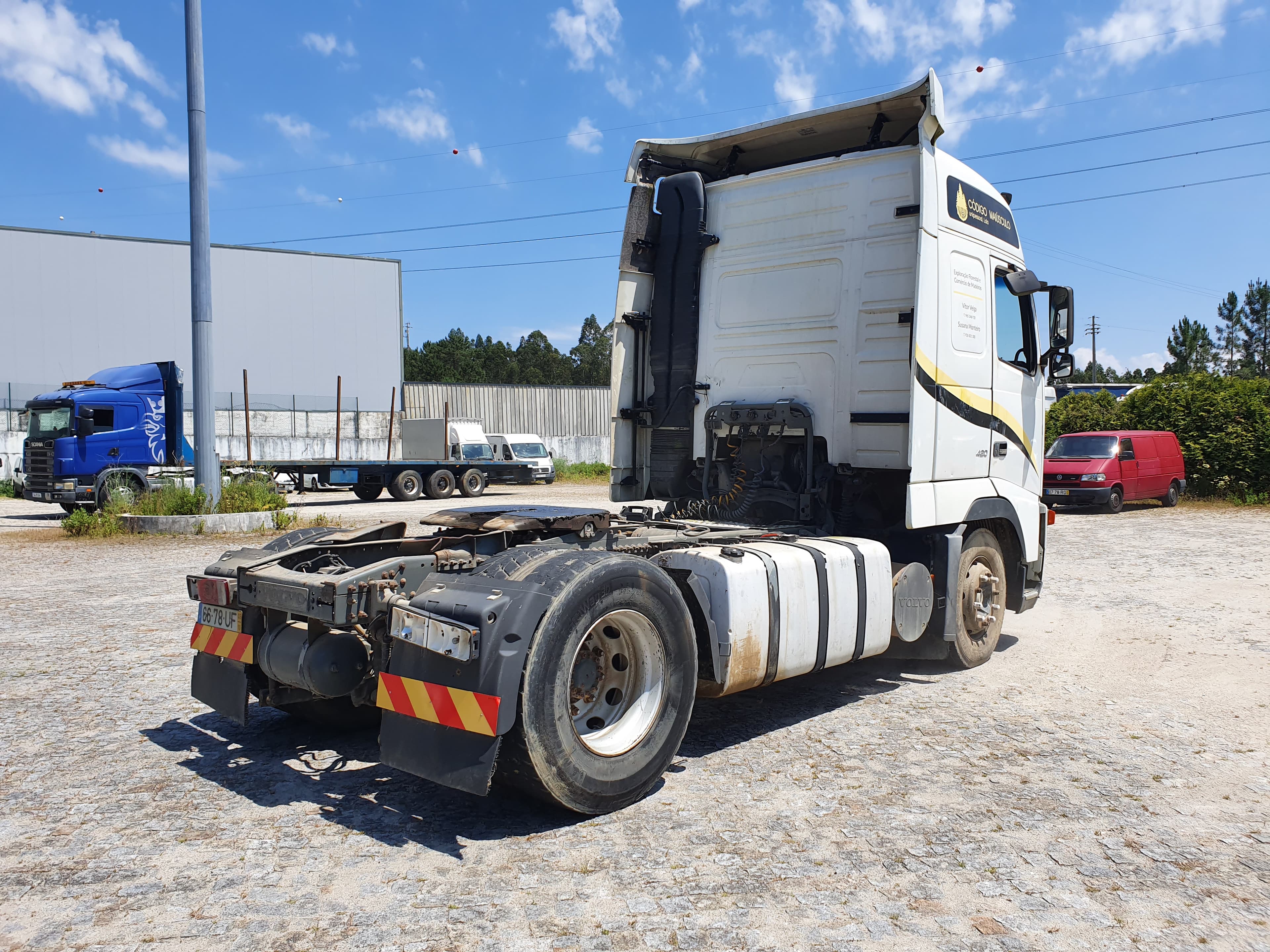 Volvo FH 12 420 · Ano 2002 — image 4