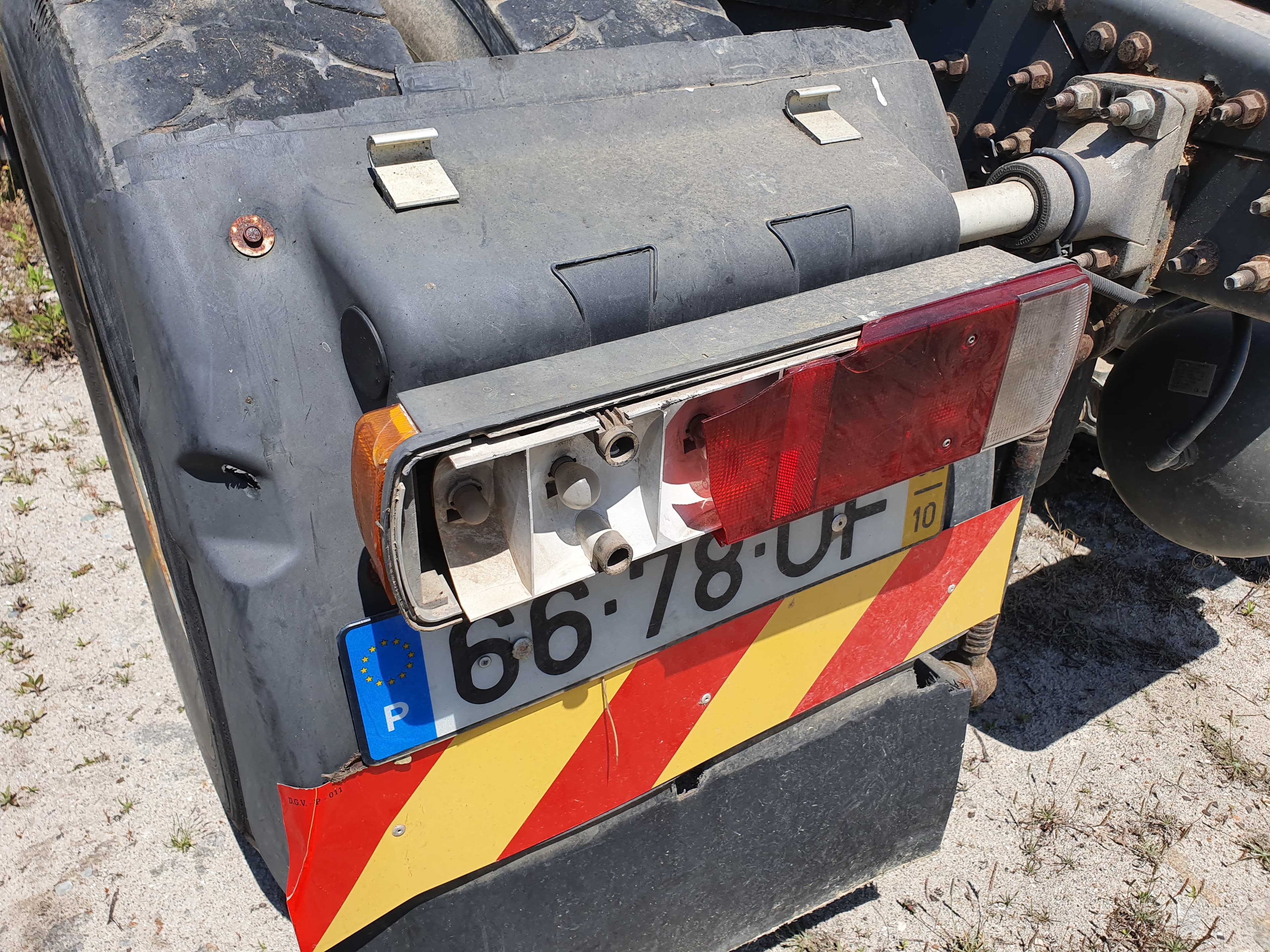Volvo FH 12 420 · Ano 2002 — image 14