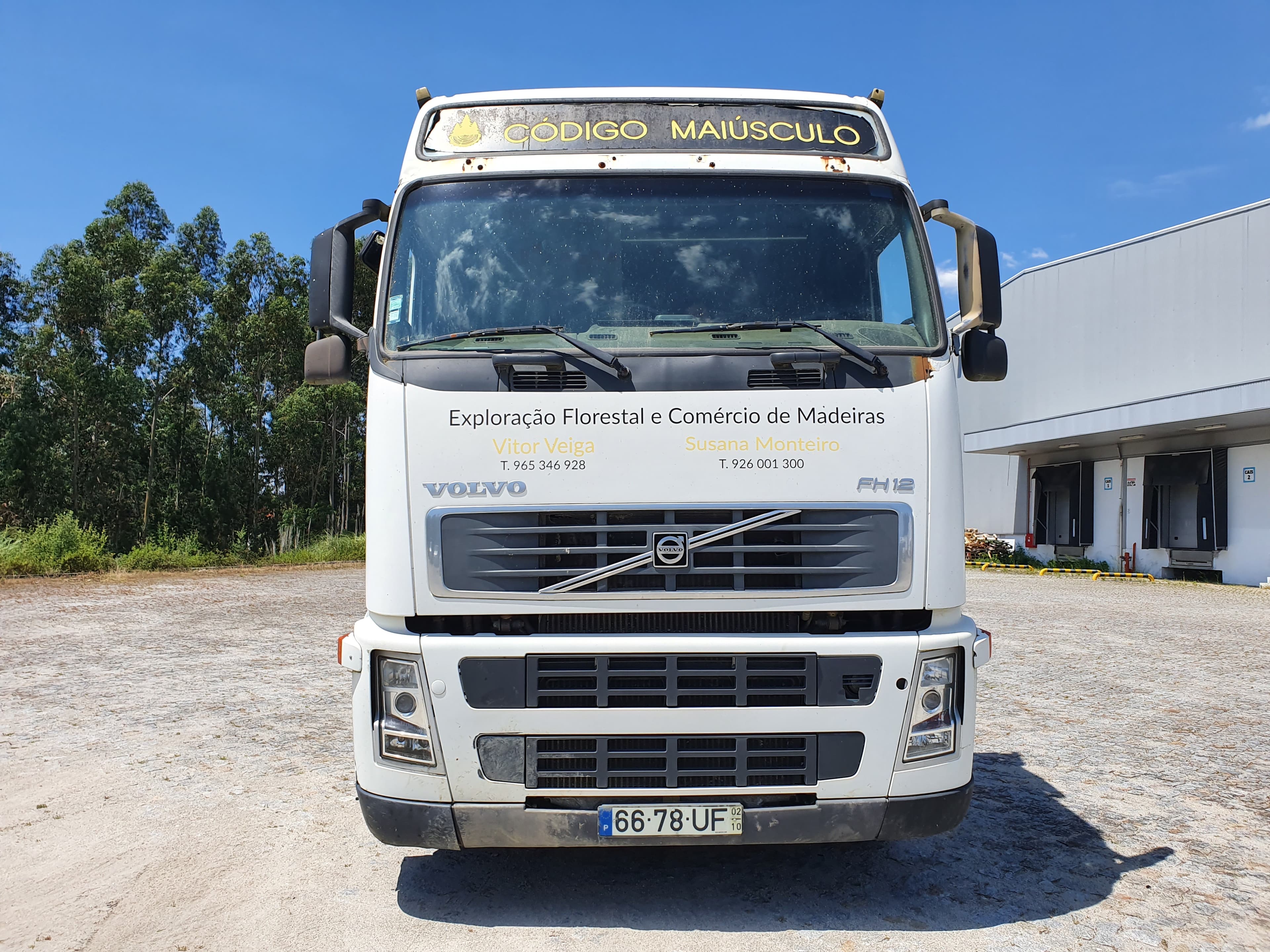 Volvo FH 12 420 · Ano 2002 — image 2
