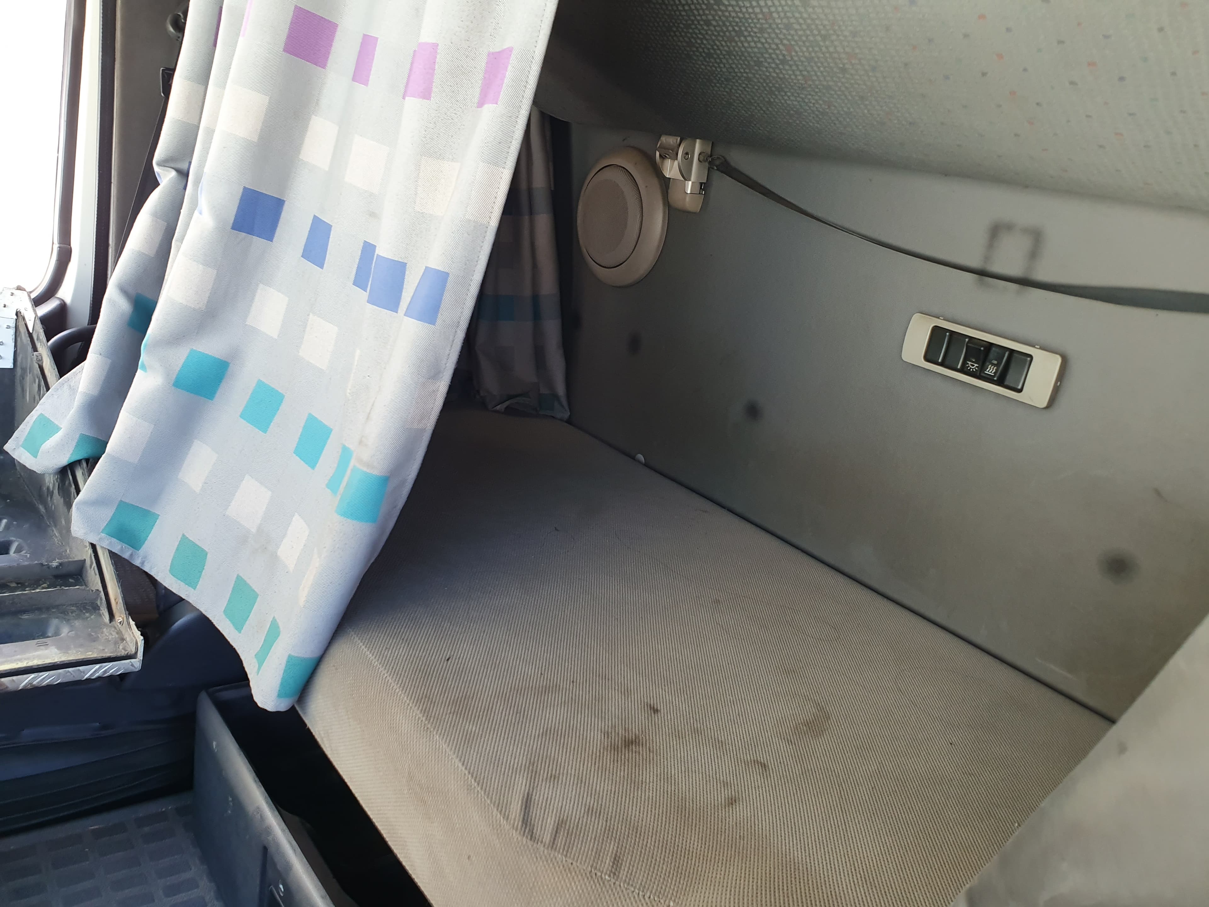 Volvo FH 12 420 · Ano 2002 — image 19