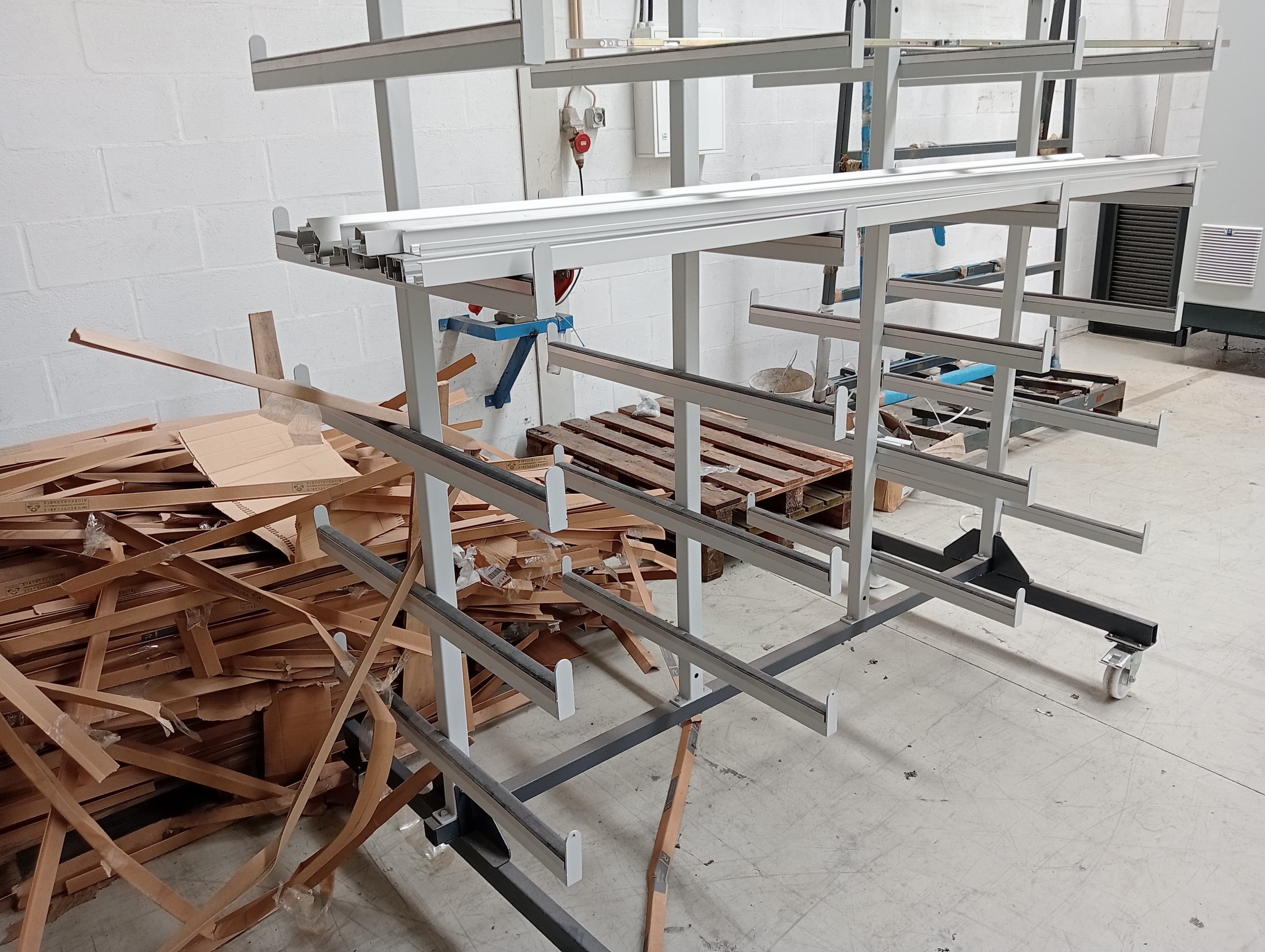 Máquinas e Equipamentos para Serralharia Industrial — imagem 1