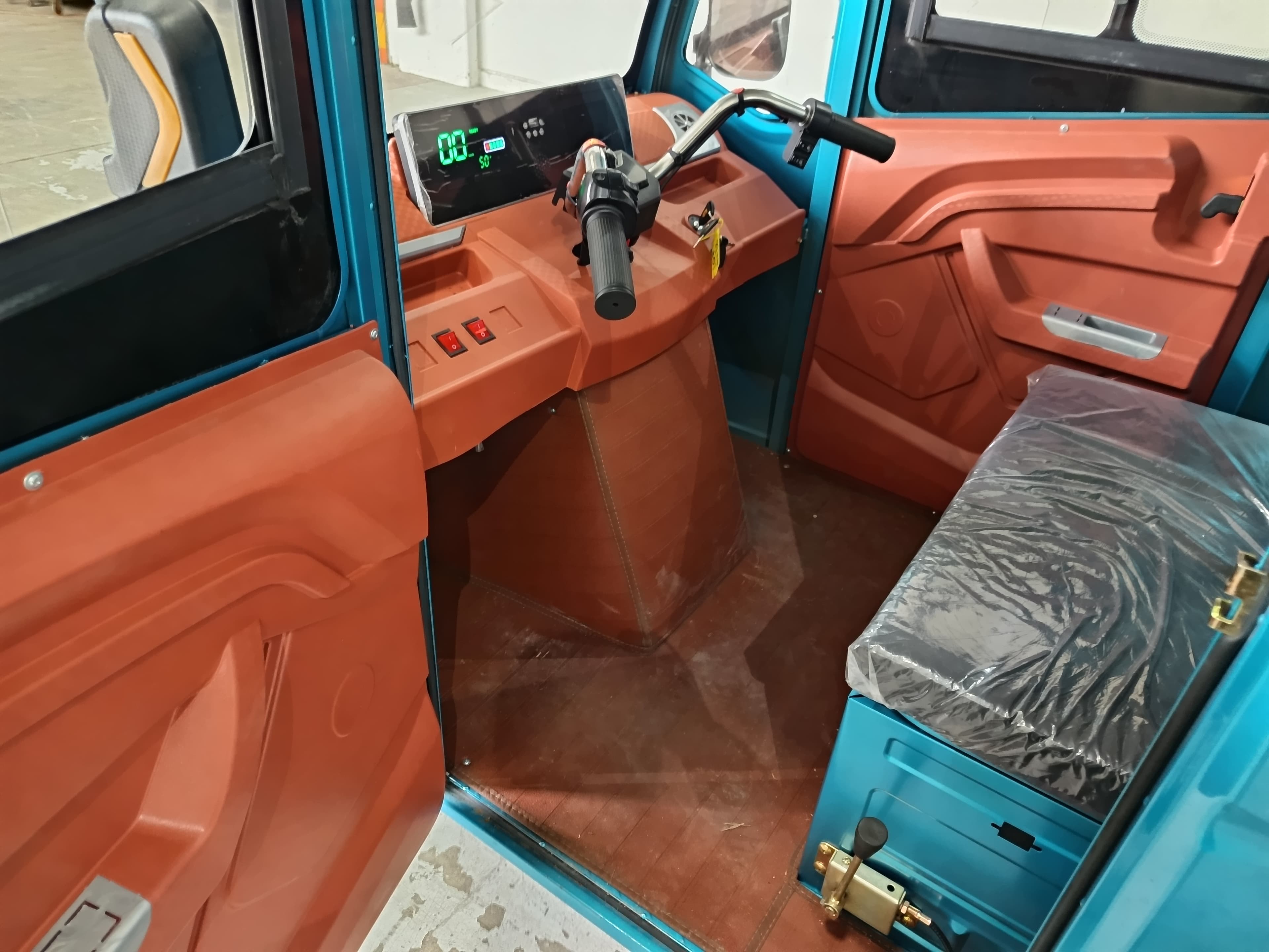 Triciclo Meco MC16 · Ano 2024 — imagen 12