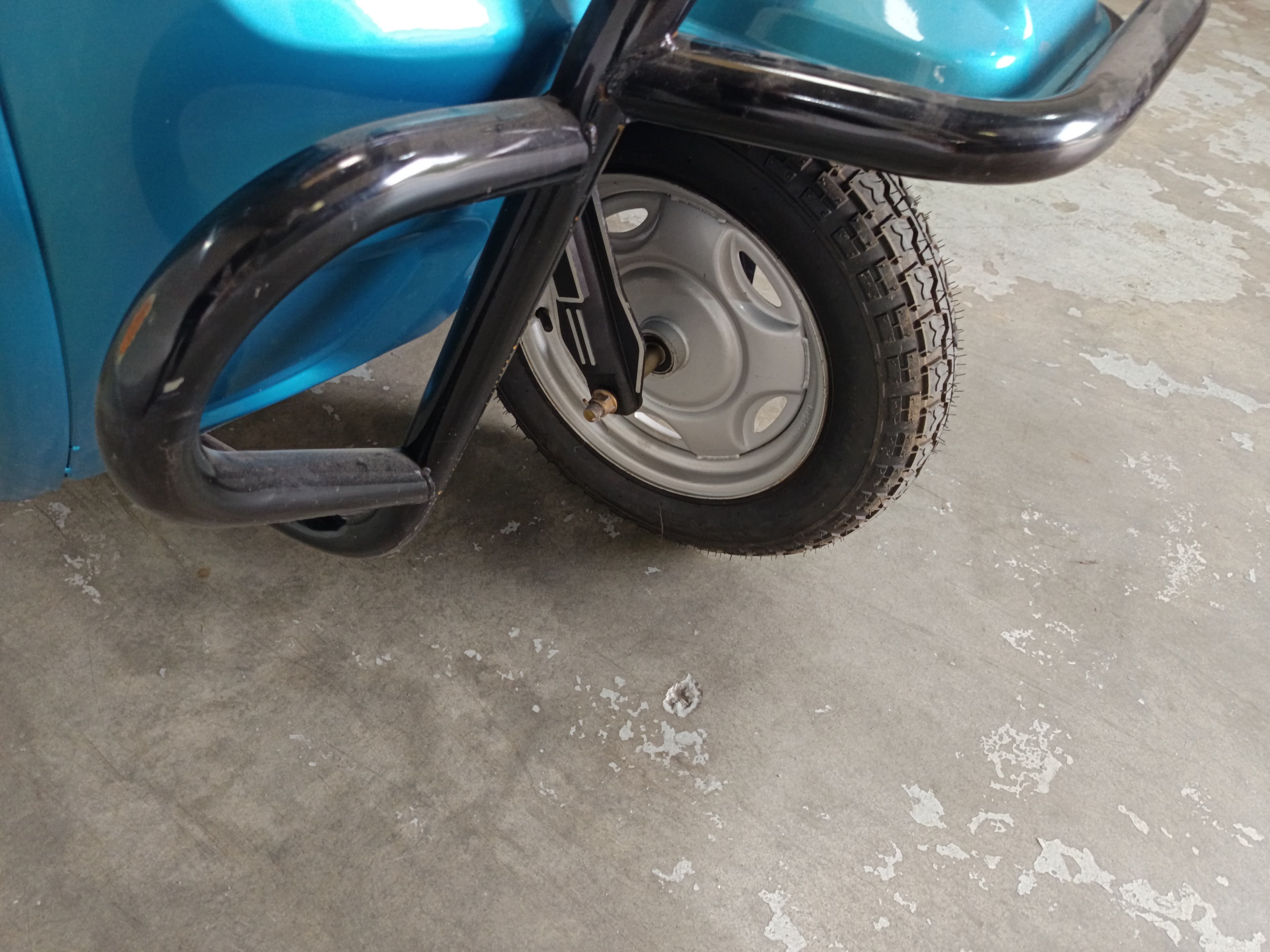Triciclo Meco MC16 · Ano 2024 — imagen 8