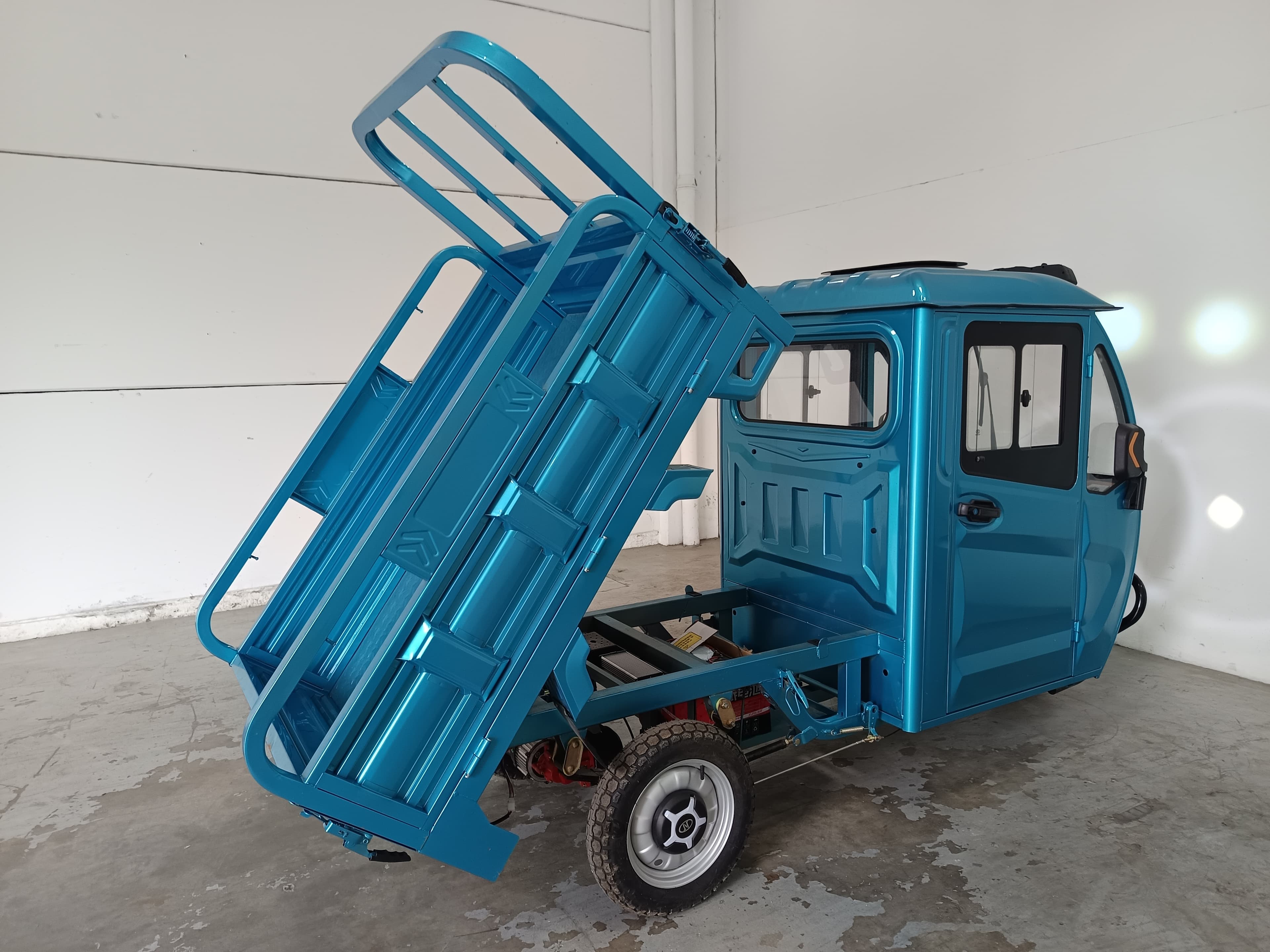 Triciclo Meco MC16 · Ano 2024 — imagen 17