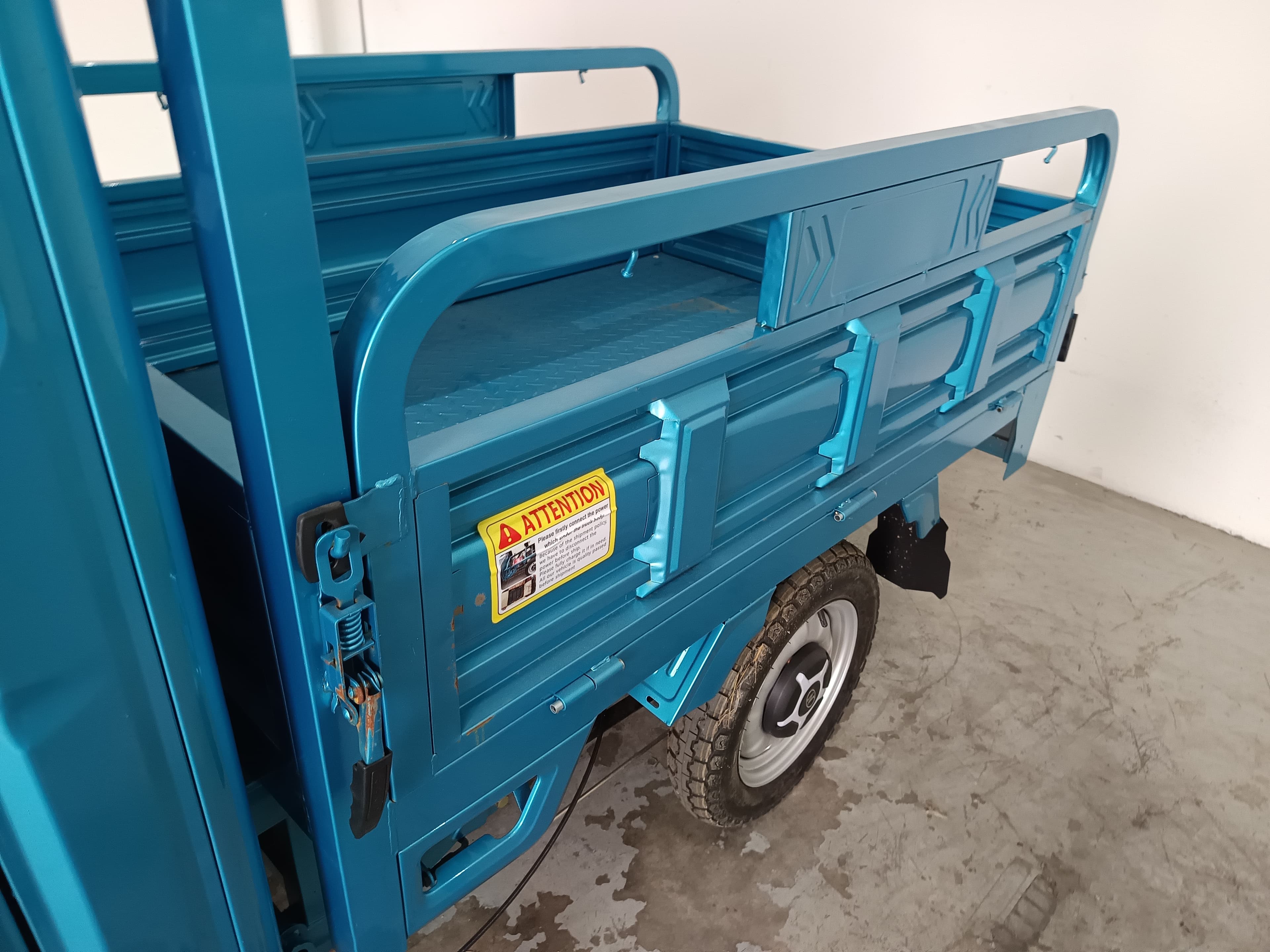 Triciclo Meco MC16 · Ano 2024 — imagen 11