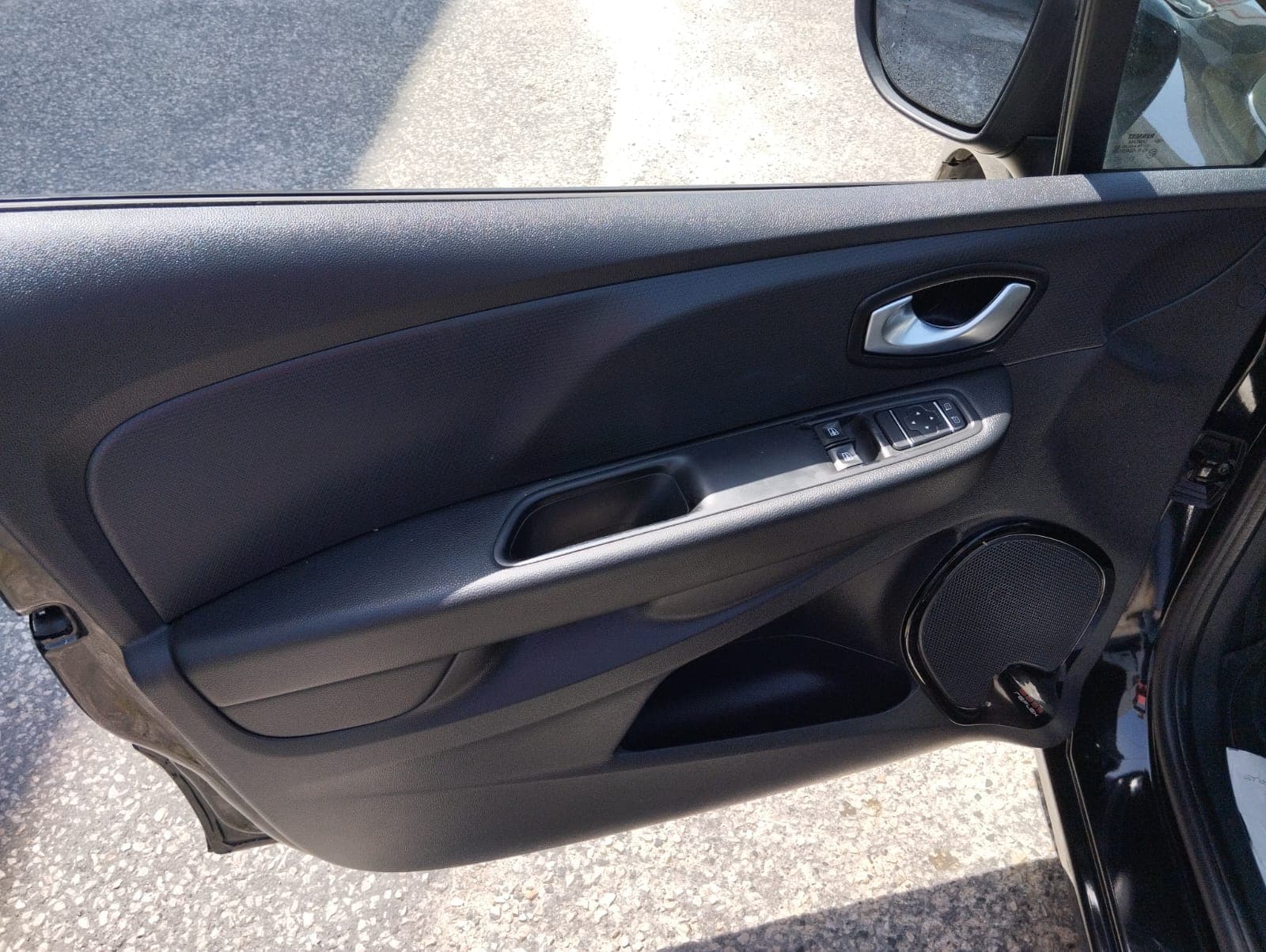 Renault Clio · Ano 2017 — imagem 13
