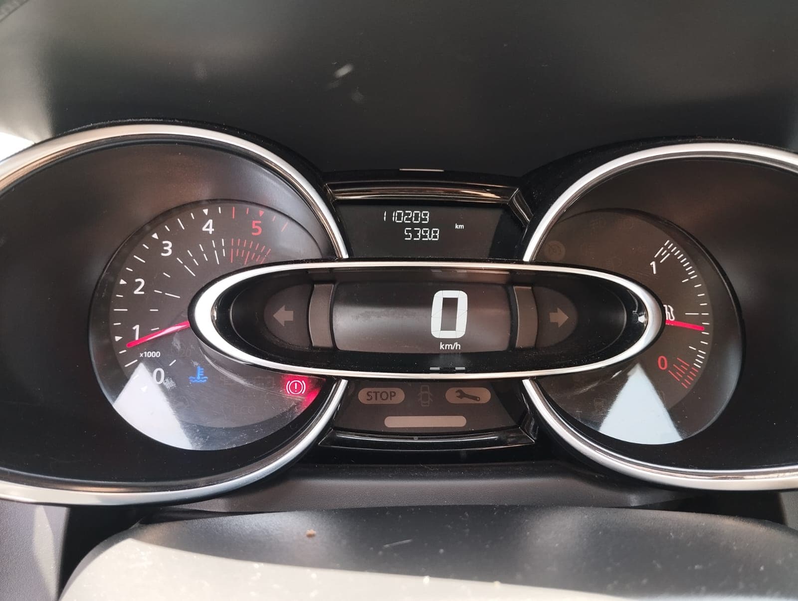 Renault Clio · Ano 2017 — imagem 23