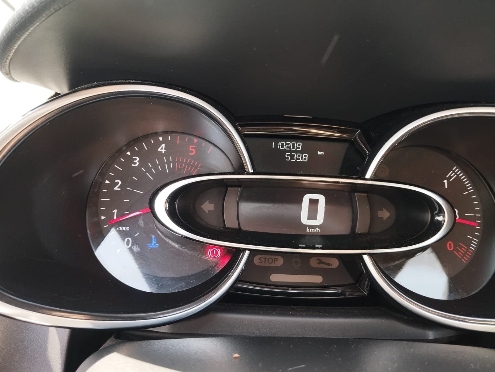 Renault Clio · Ano 2017 — imagem 24