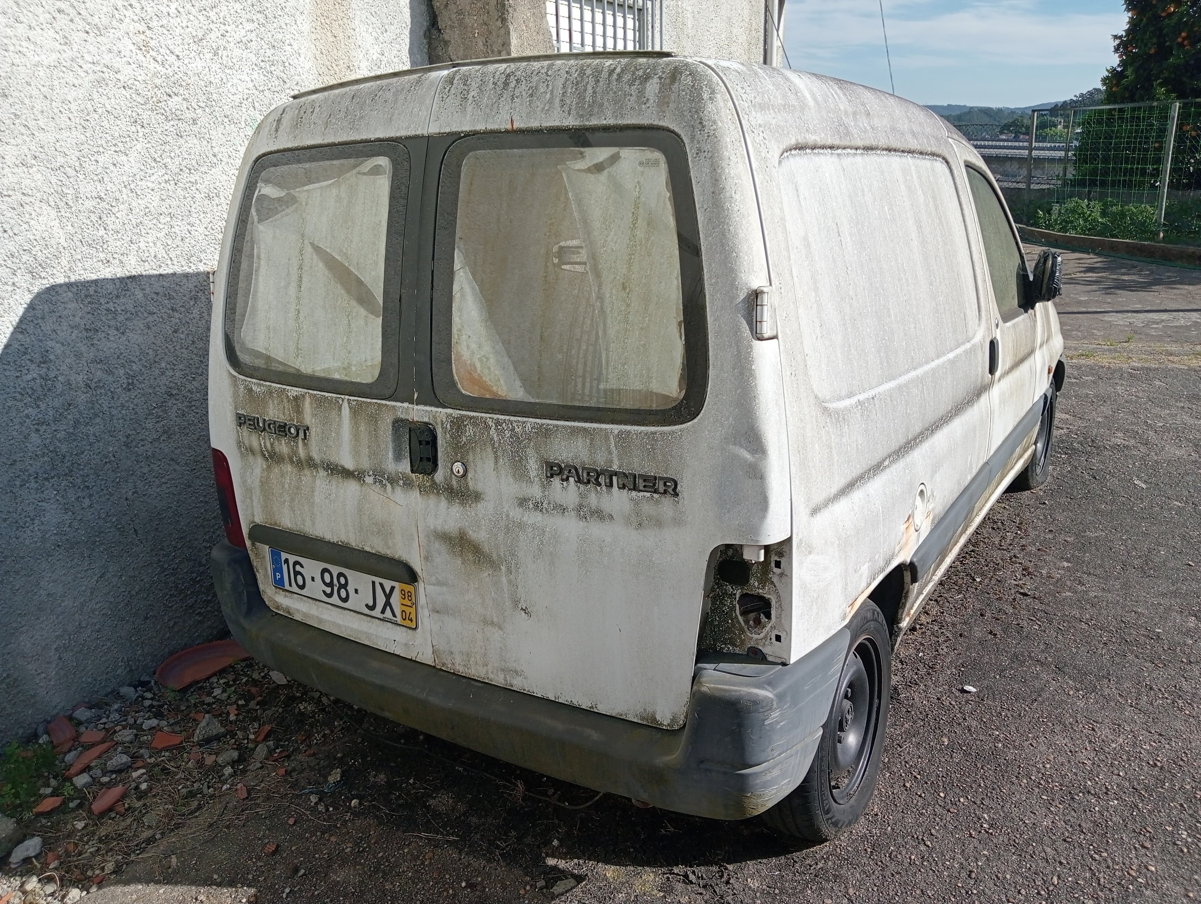 Peugeot Partner 1.8 D · Ano 1998 — imagen 5