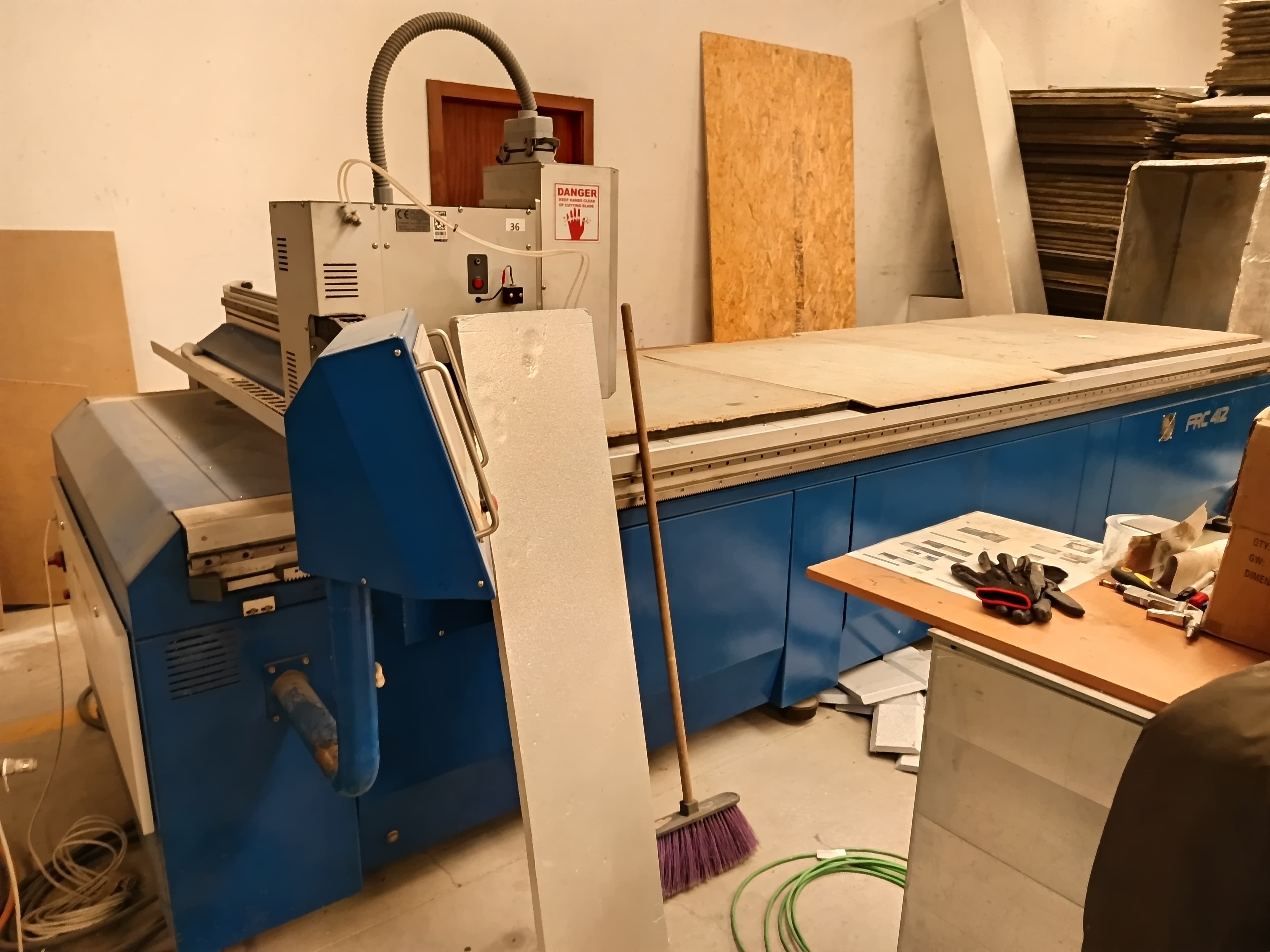 Máquina CNC — imagem 2