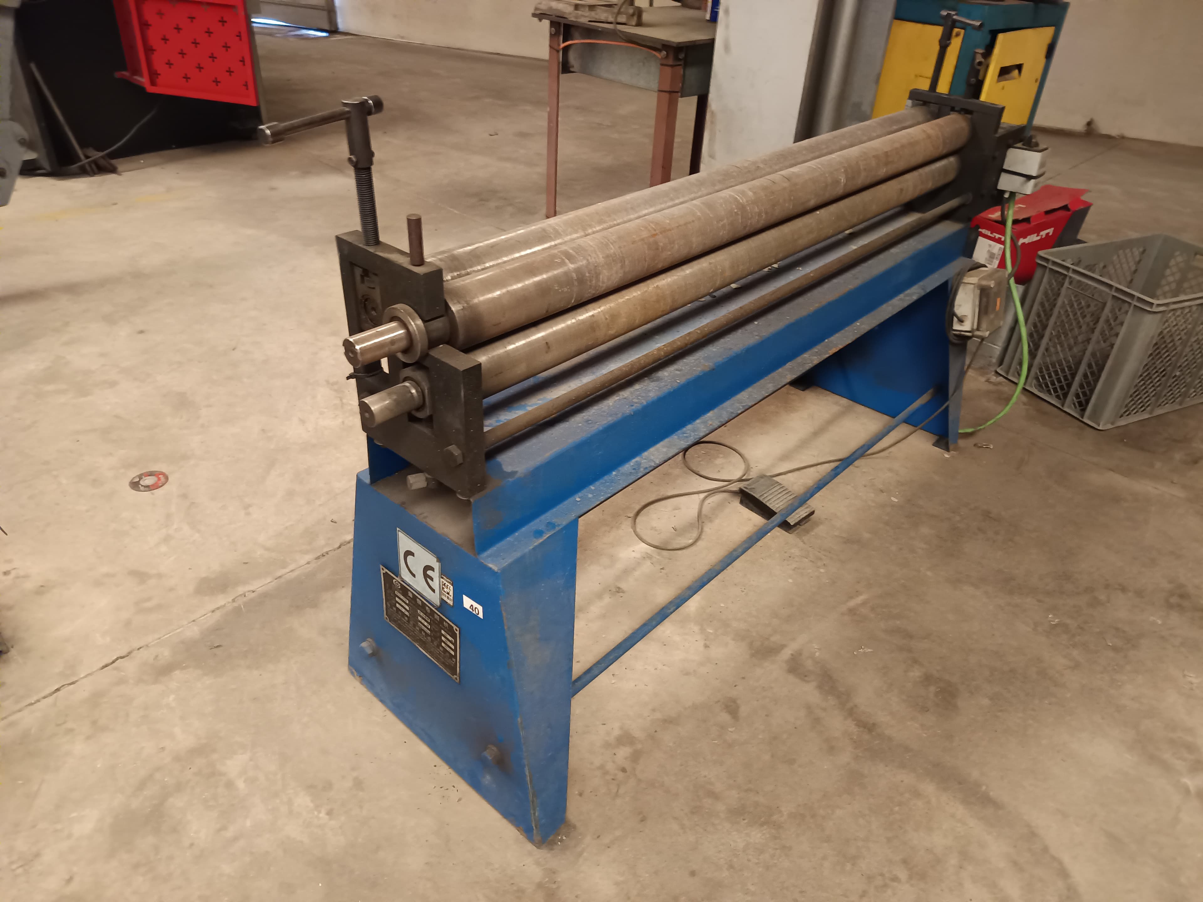 Máquina para Curvar — imagen 1