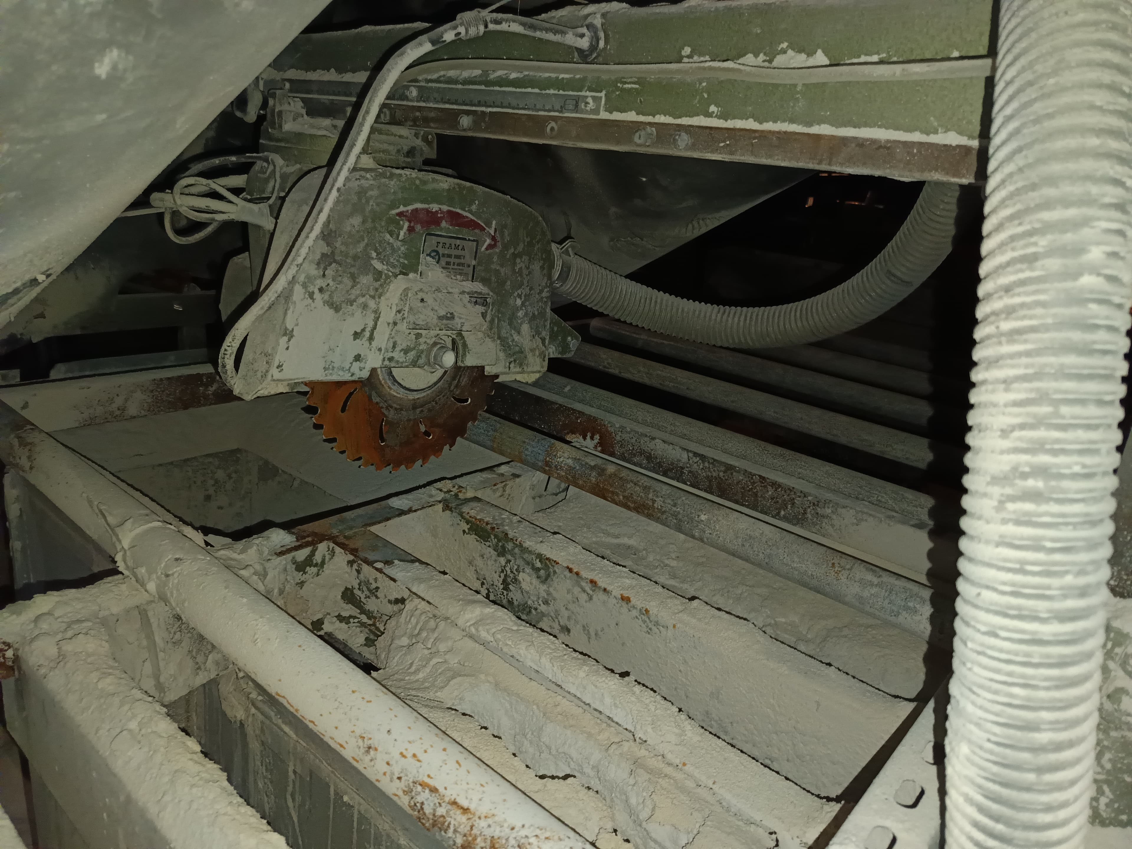 Máquina para Cortar Placas — imagem 4