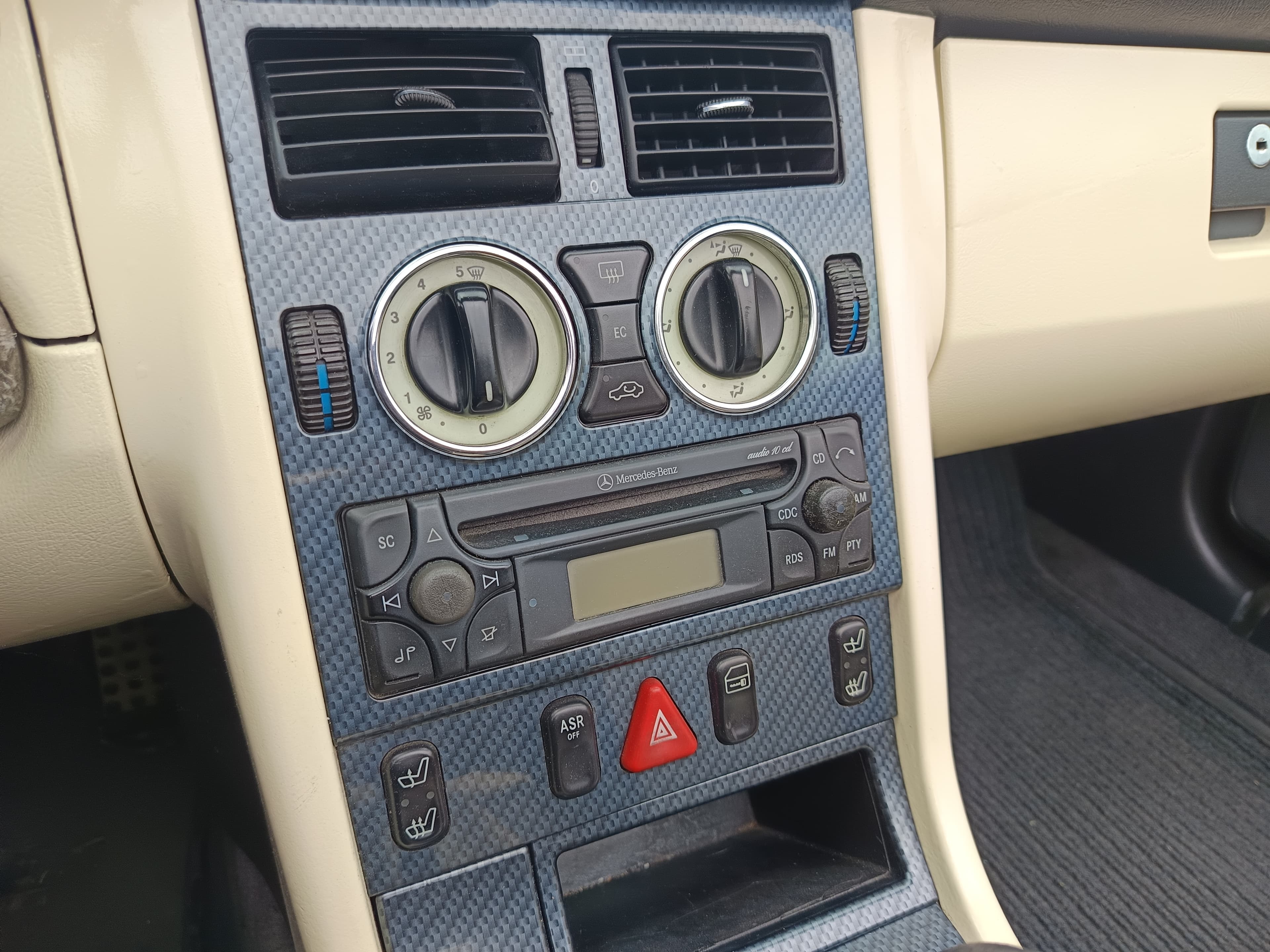 Mercedes SLK 230 Compressor · Ano 1999 — imagem 30