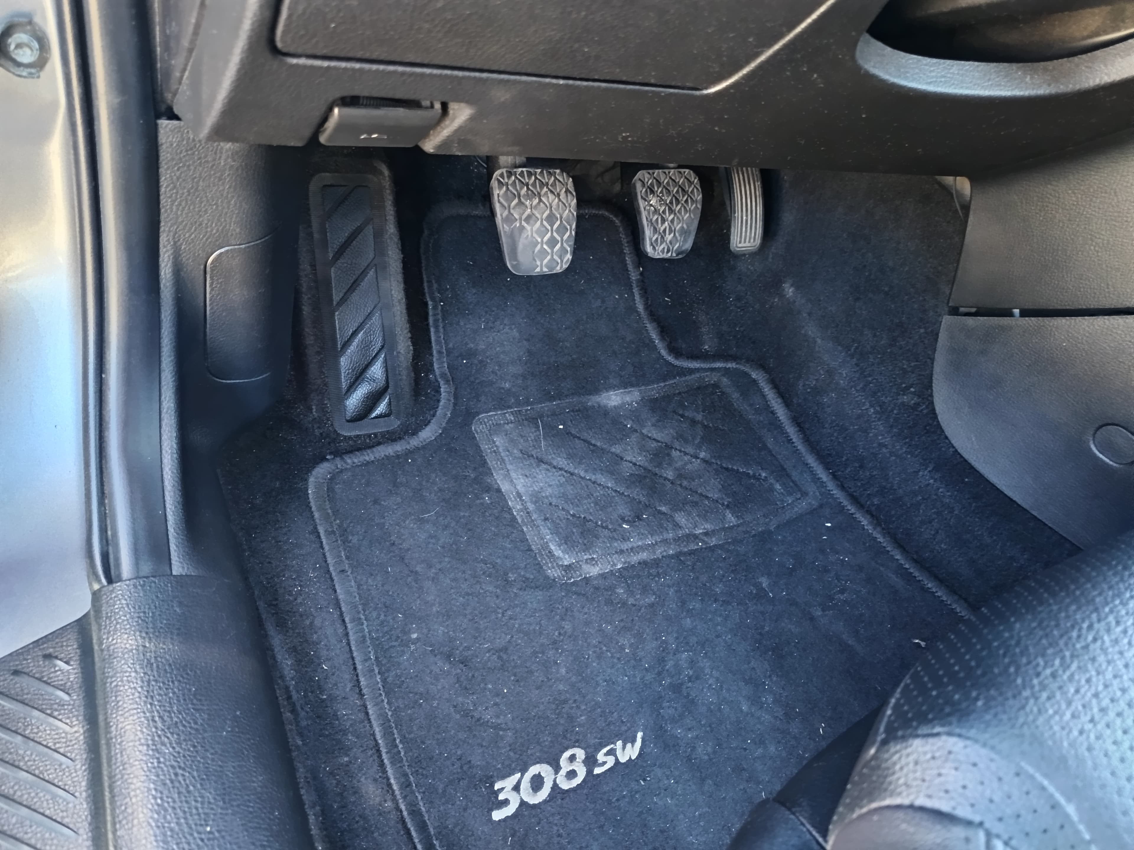 Mazda 6 · Ano 2006 — imagem 33