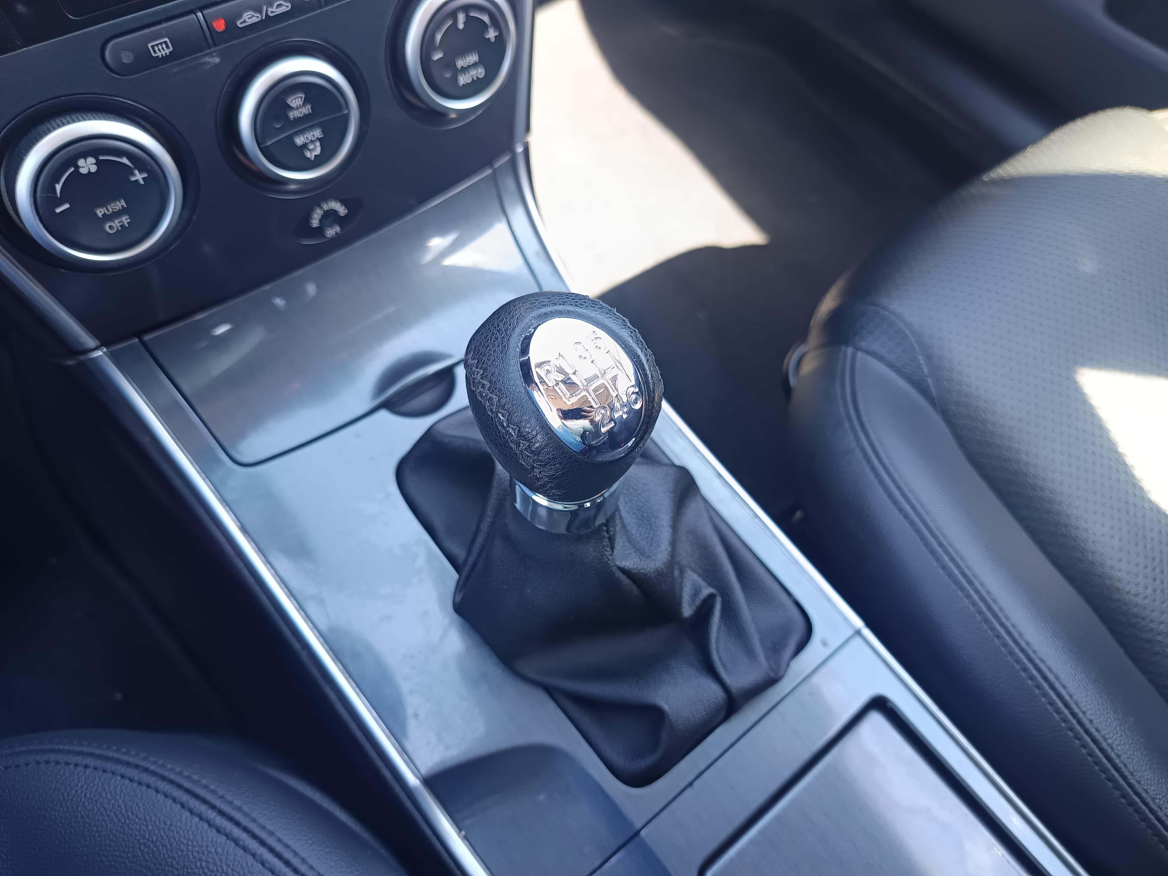 Mazda 6 · Ano 2006 — imagem 45