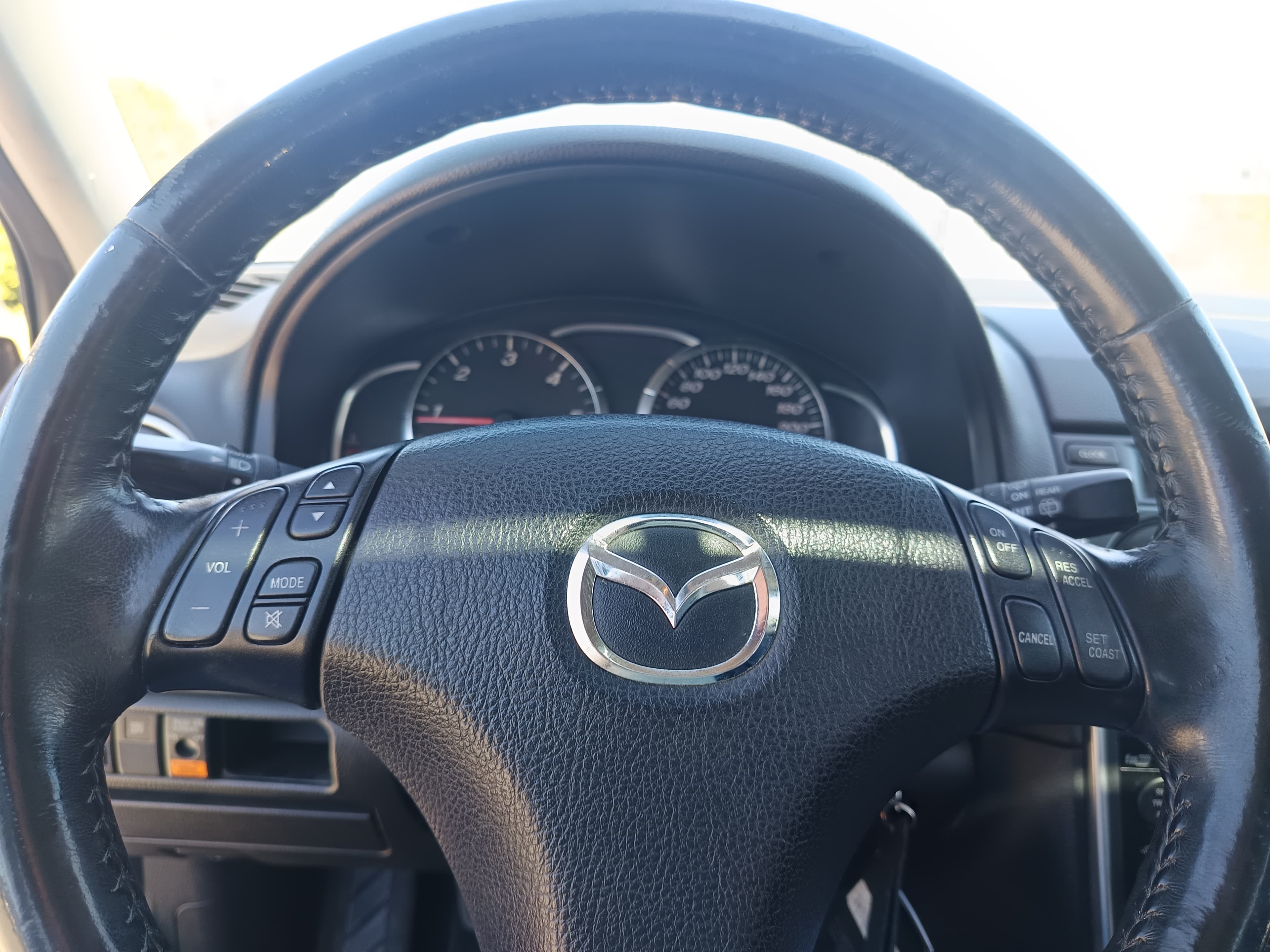 Mazda 6 · Ano 2006 — imagem 39