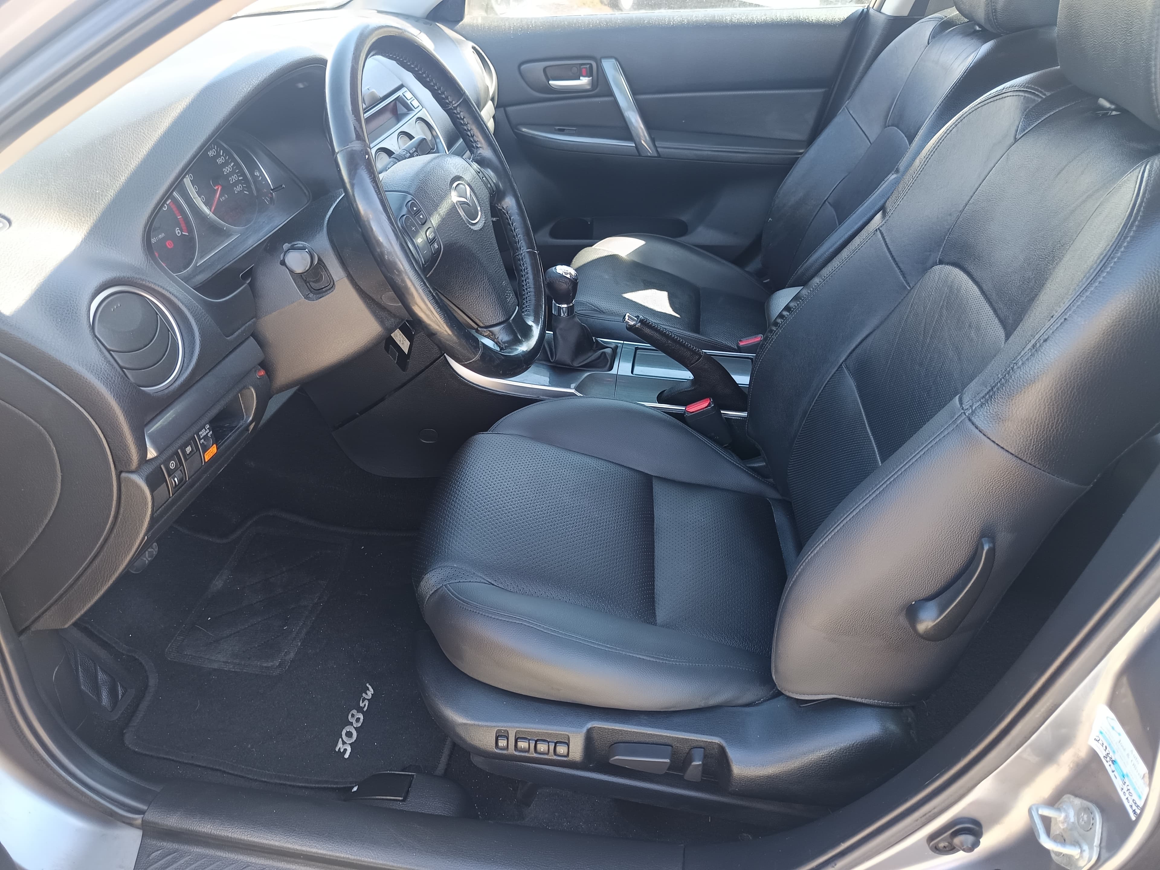 Mazda 6 · Ano 2006 — imagem 31